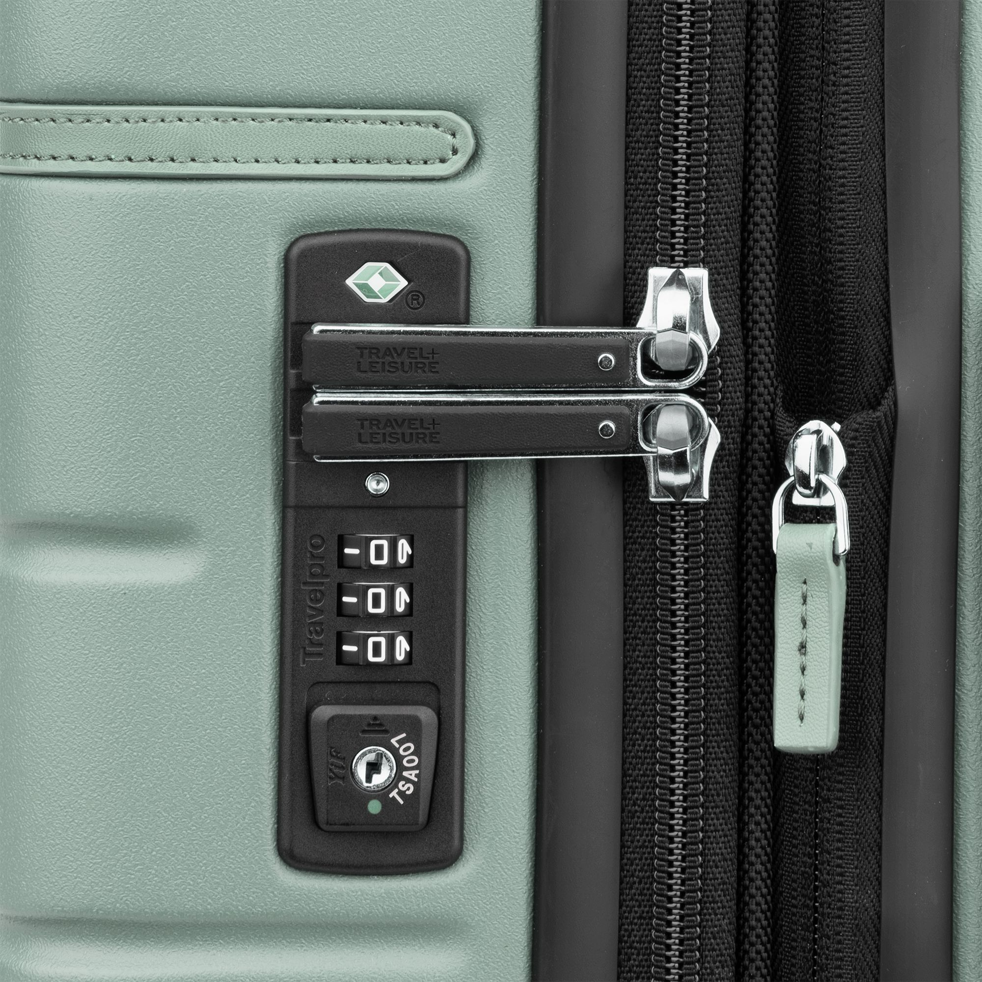 Compact Carry-On Expandable Spinner Suitcase - Exclusive — Image 3