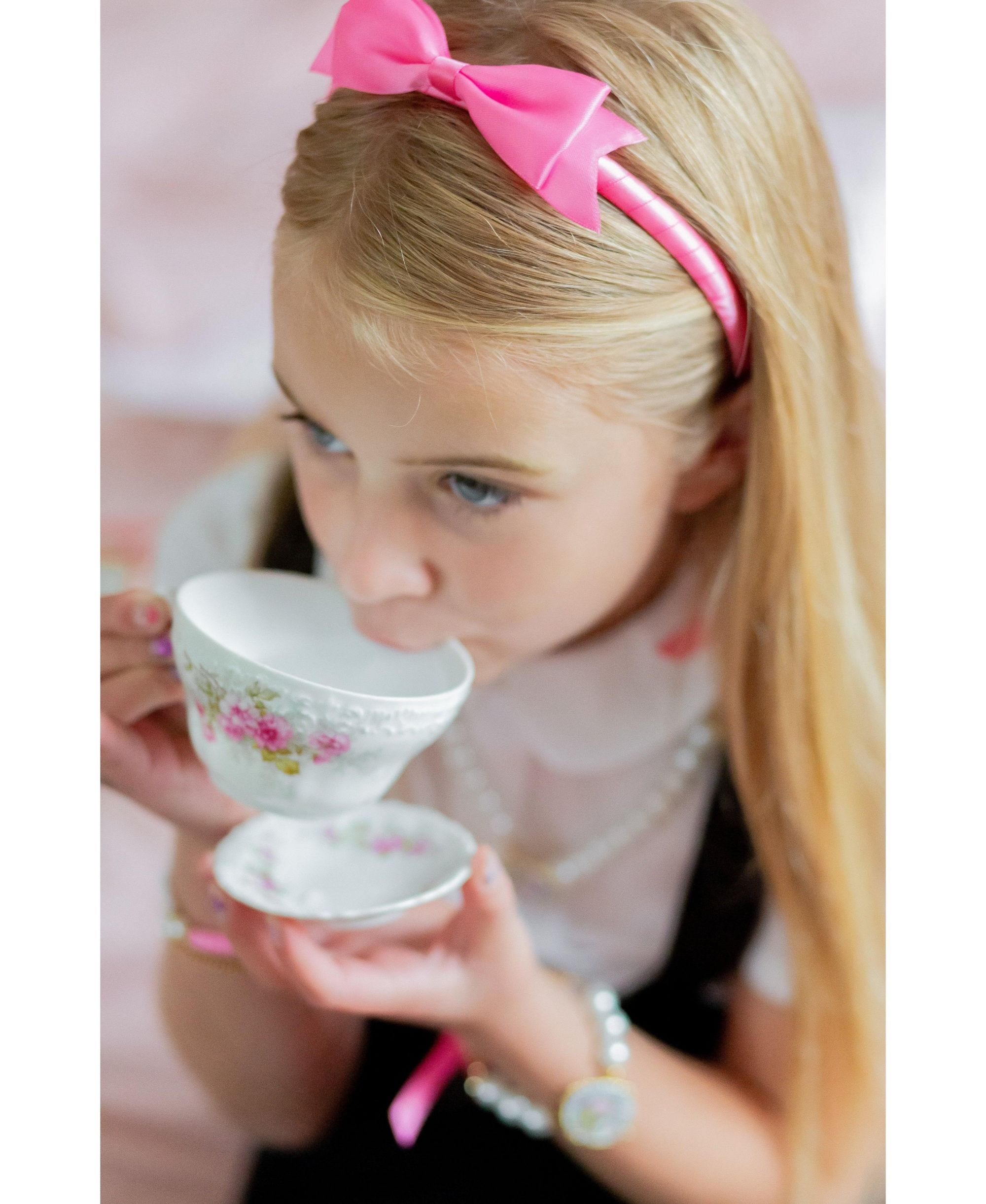 Girls' Eloise™ Signature Bow Headband — Image 3