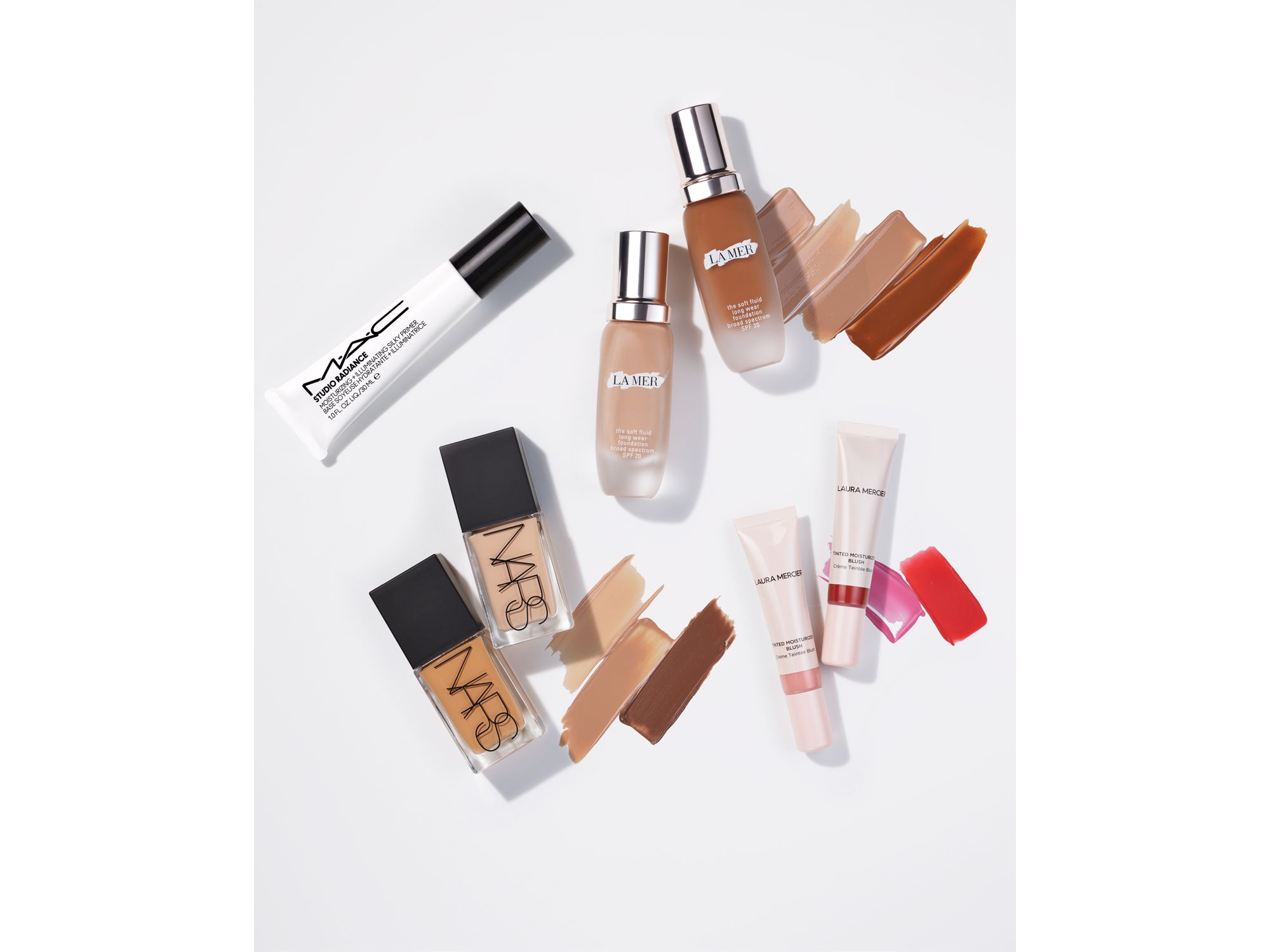 Studio Radiance Moisturizing + Illuminating Silky Primer — Image 4
