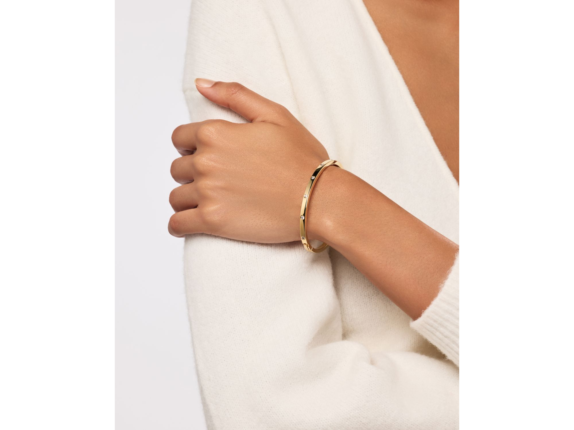 Selena Gold Bangle Bracelet — Image 4