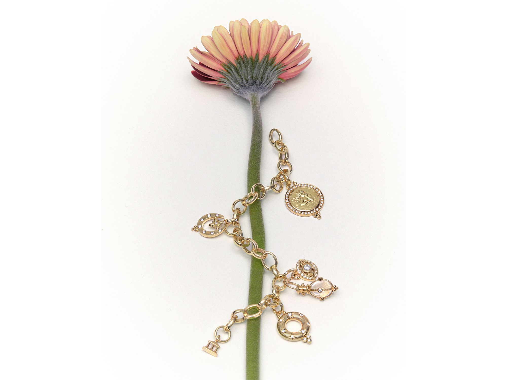 18K Gold 16mm Angel Pendant with Diamond Pavé — Image 6