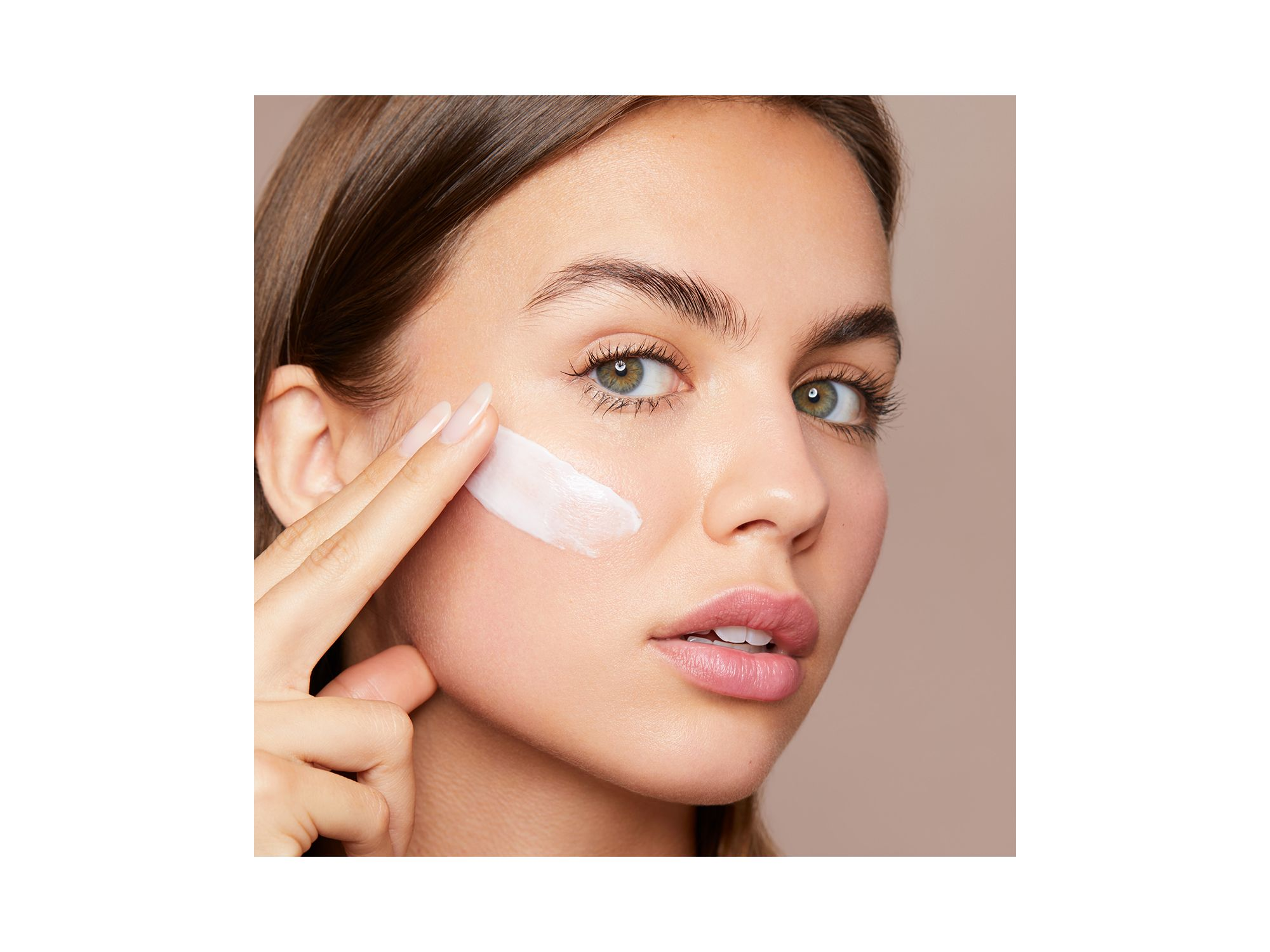 Hydra Essentiel Silky Moisturizer with Double Hyaluronic Acid 1.7 oz. — Image 3