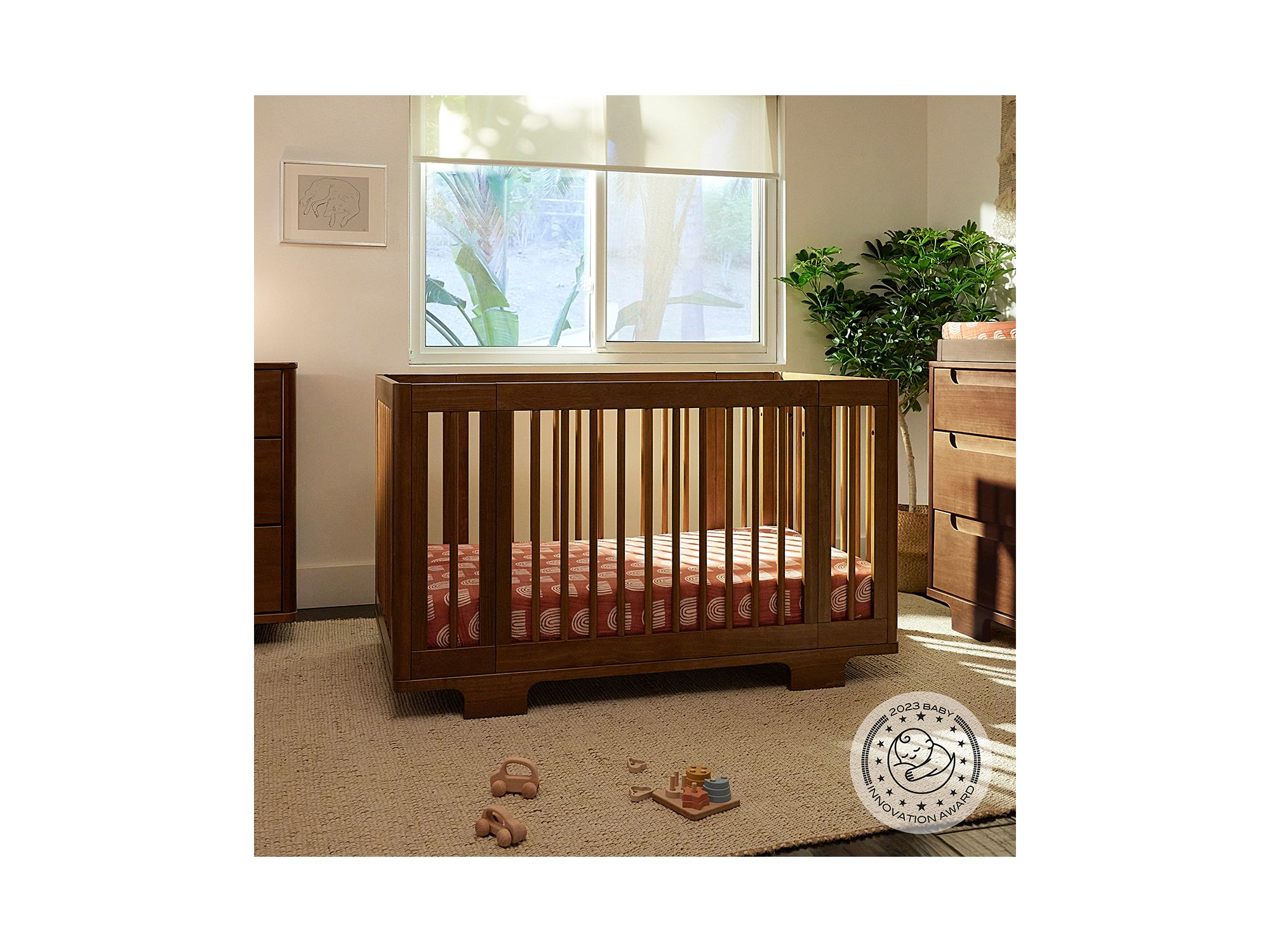Yuzu 8 in 1 Convertible Crib with All Stages Conversion Kits — Image 4