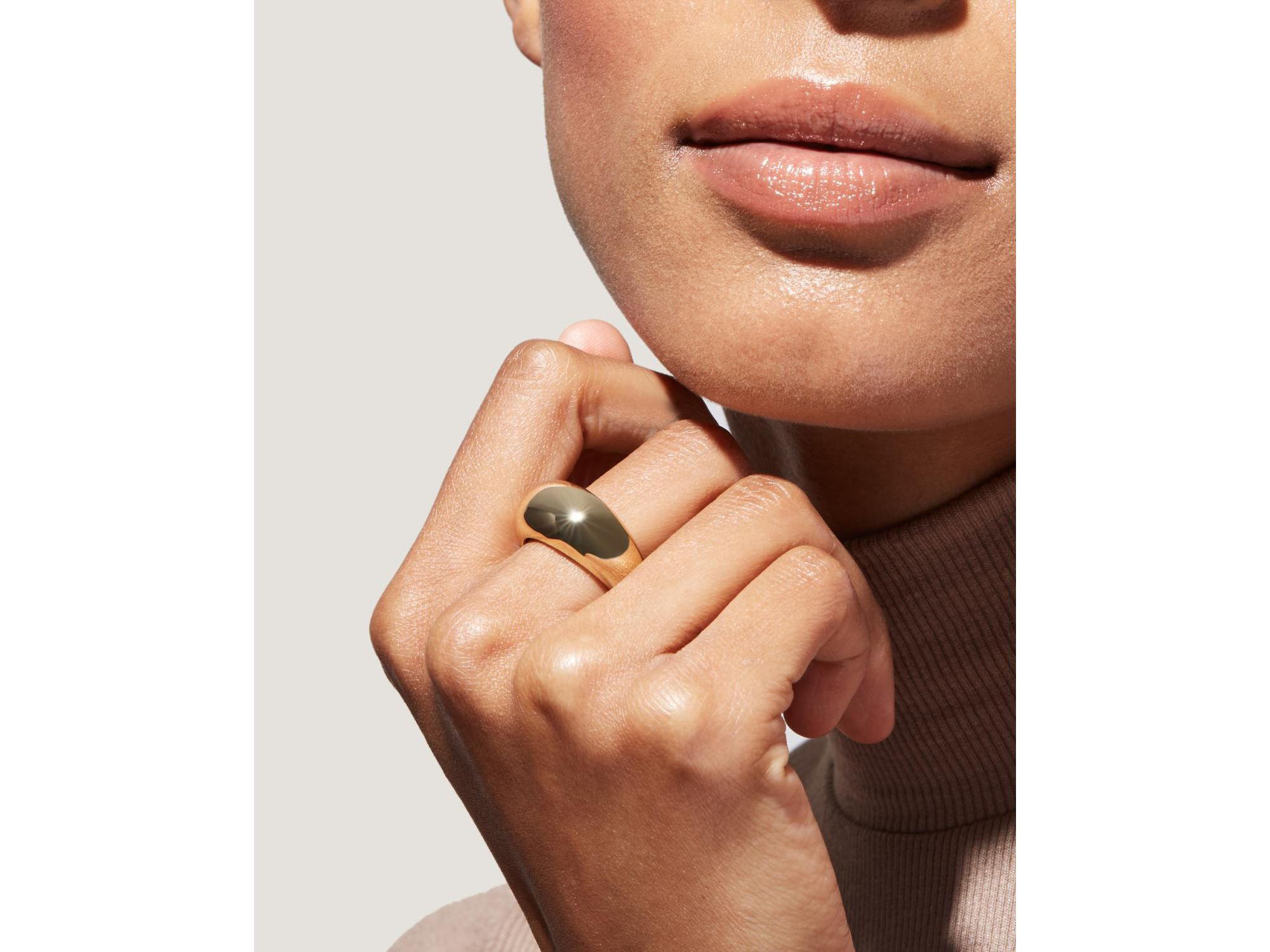 Noa Gold Dome Ring — Image 4