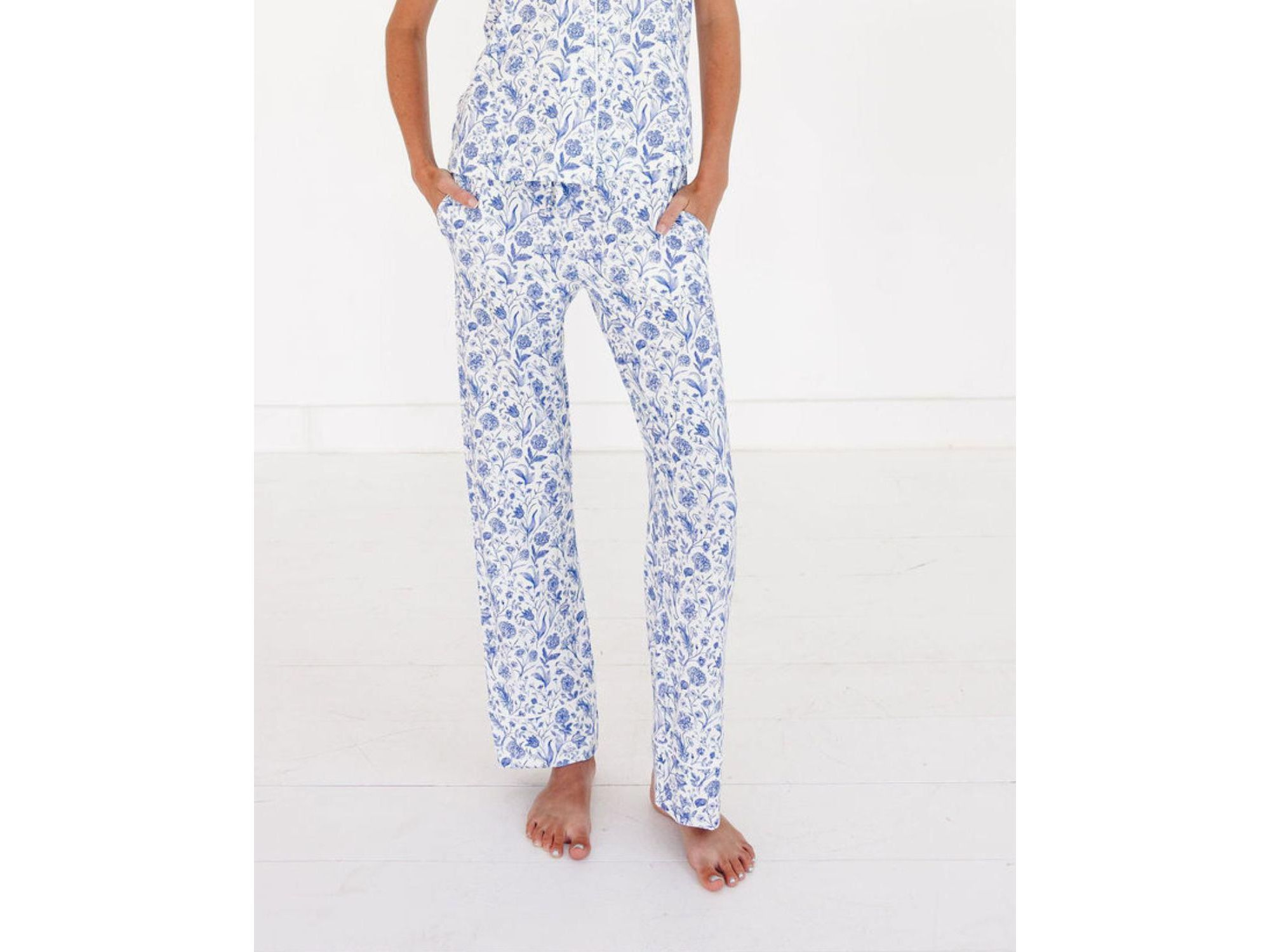 Porcelain Vine Bamboo Pajama Set — Image 5