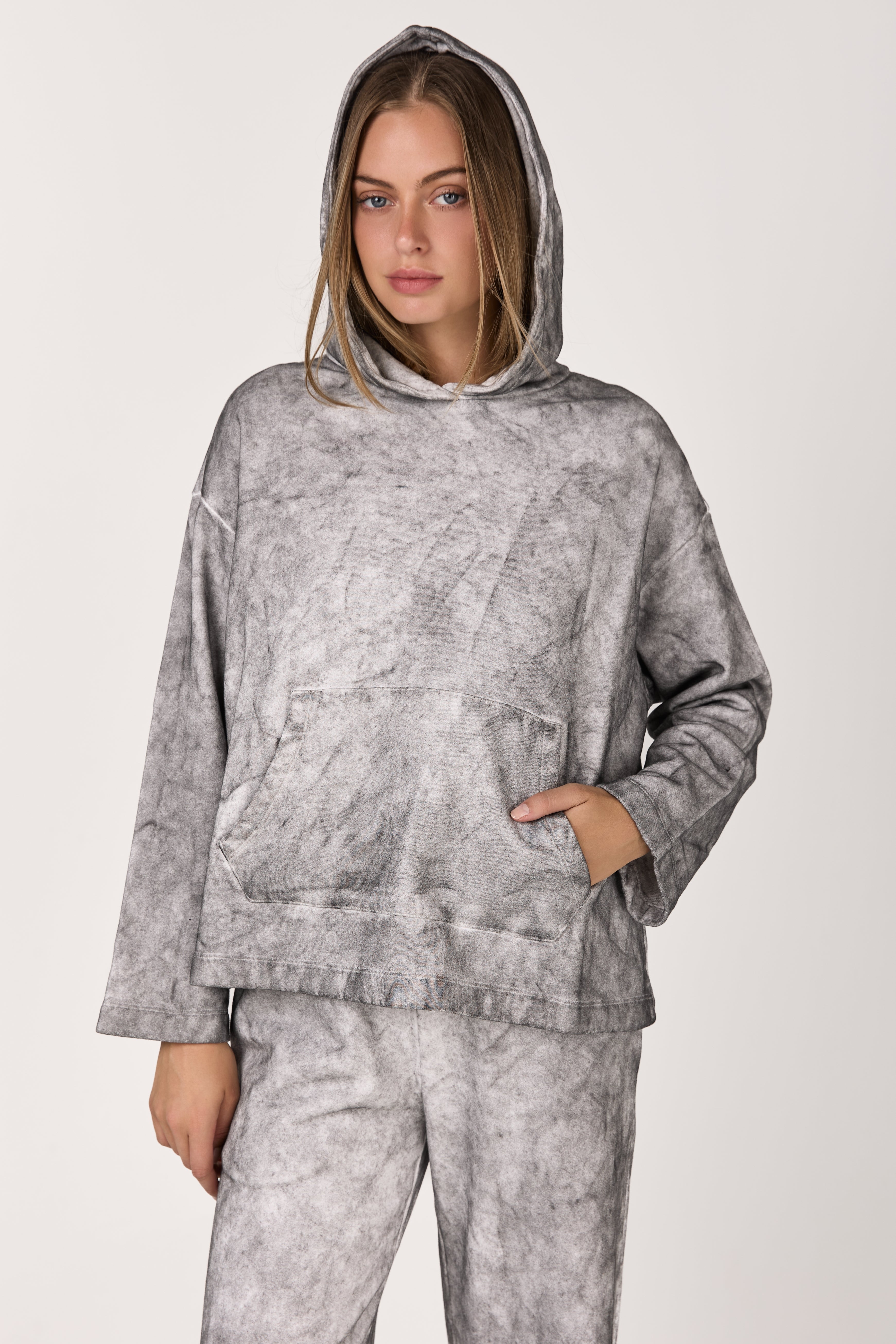 Shade Effect Hooded Oversized Sweatshirt