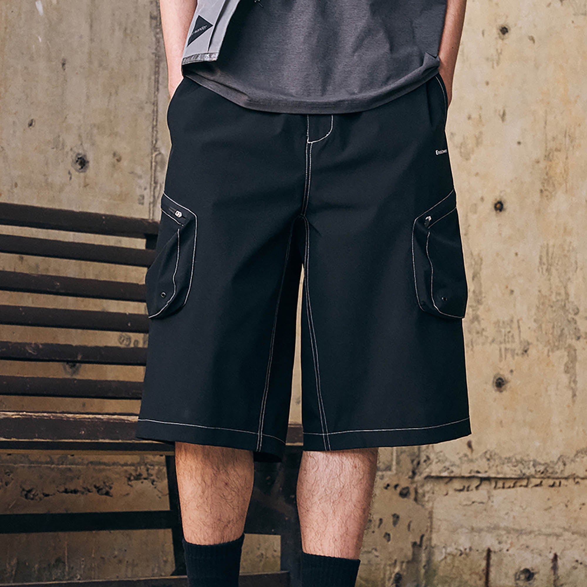 Stitched Multi-Pocket Cargo Shorts