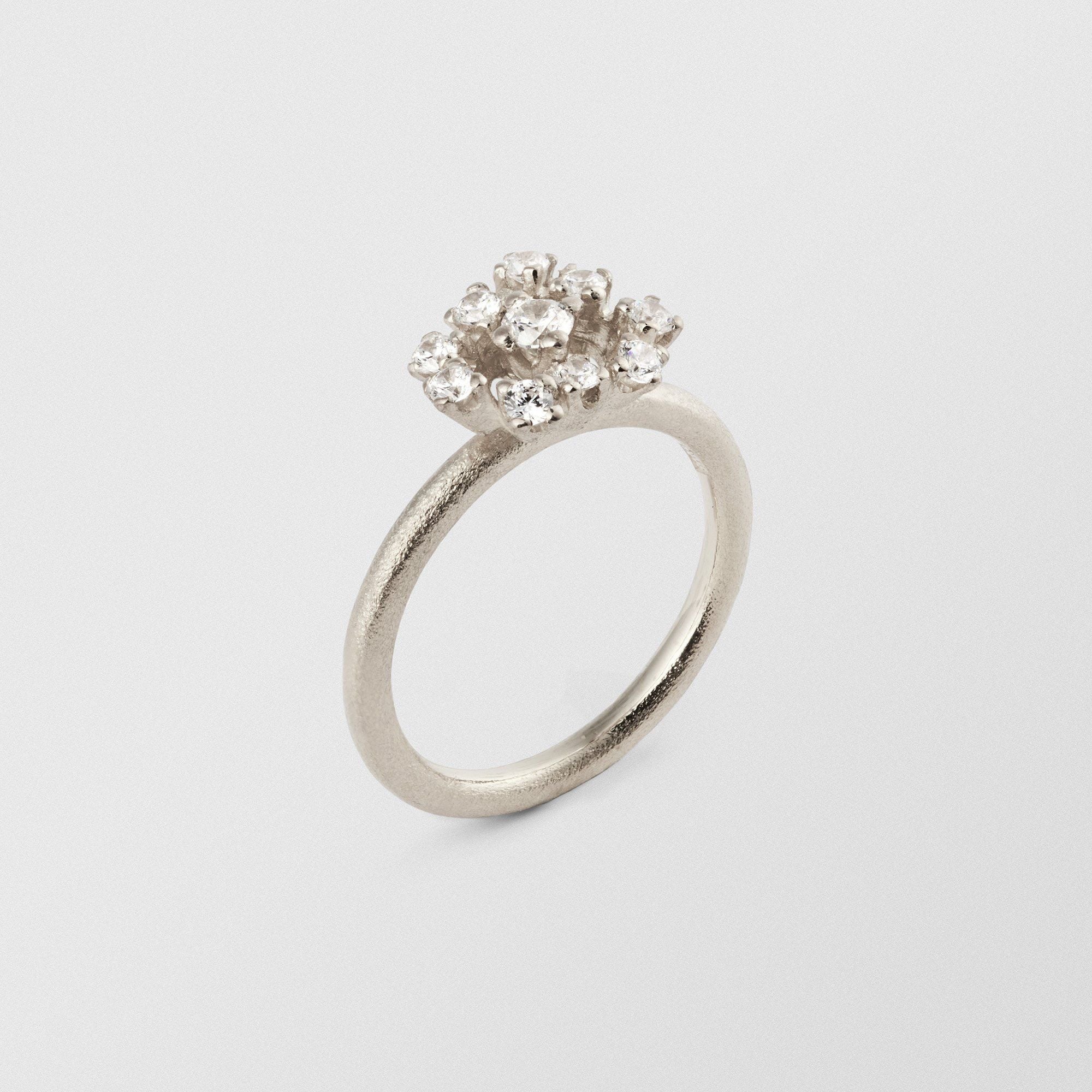 Frosty 18K Whitegold Ring w. Diamond