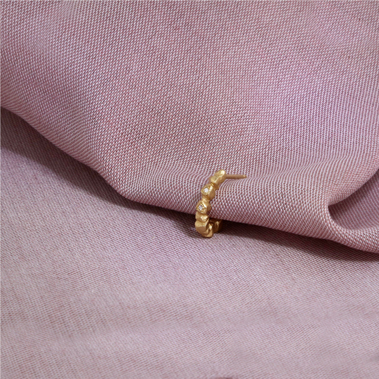 Small Nugget Huggie Hoop Gold, White Diamonds