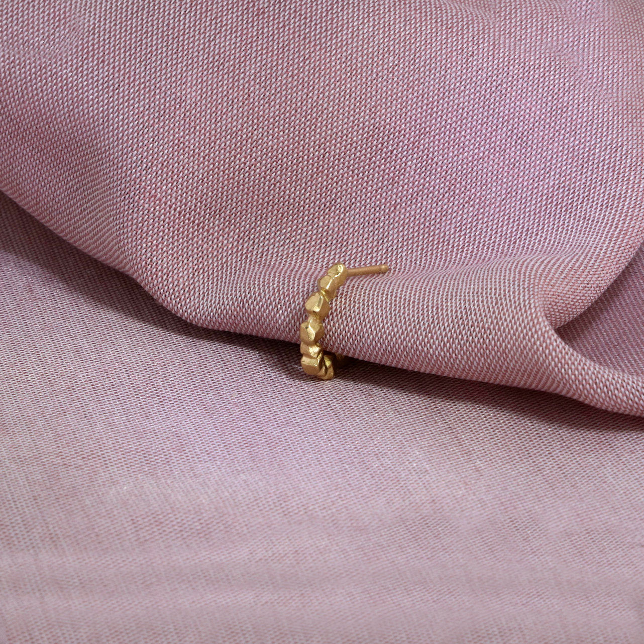 Small Nugget Huggie Hoop