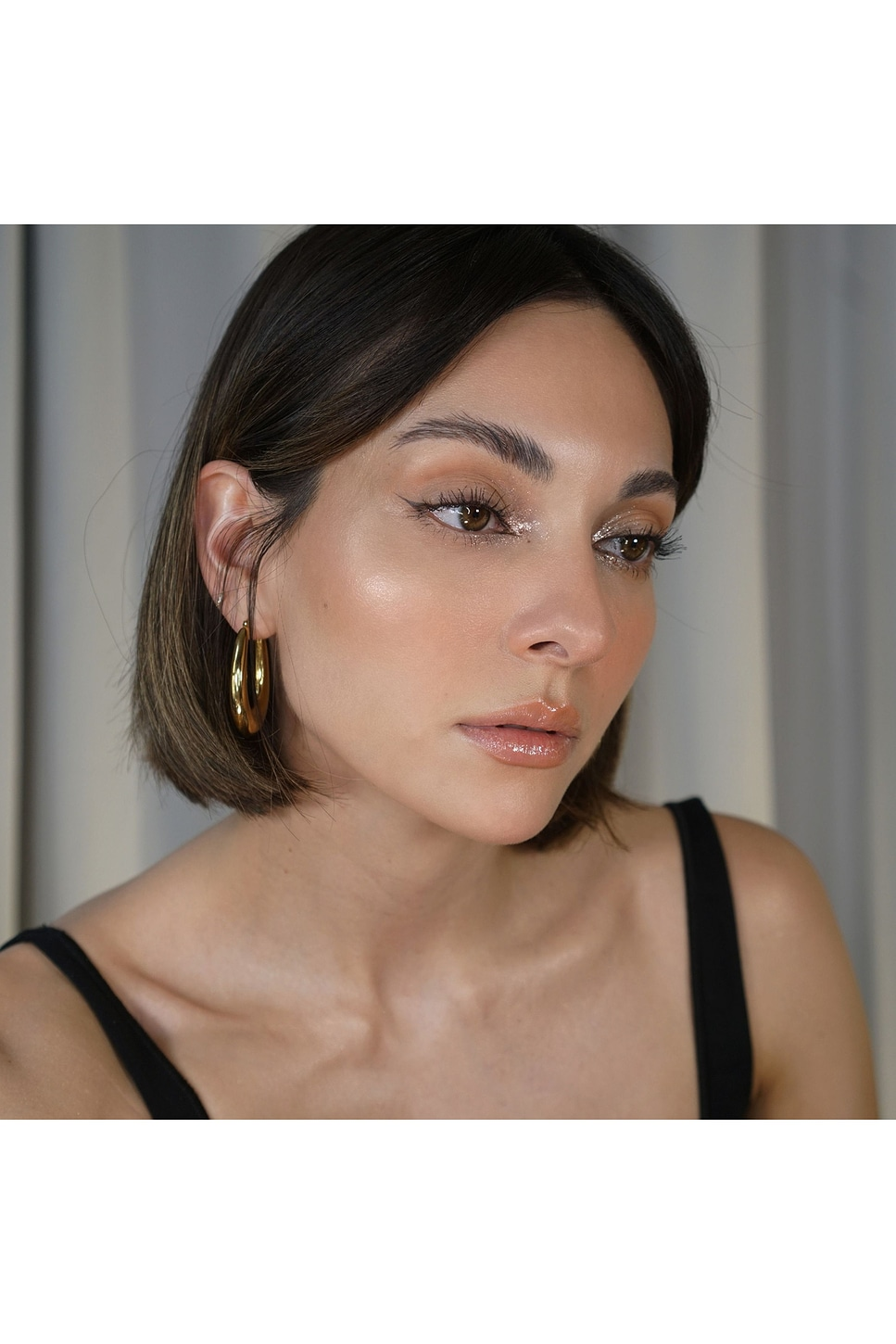 Cherry On Top Glitter Liquid Eye Shimmer — Image 3