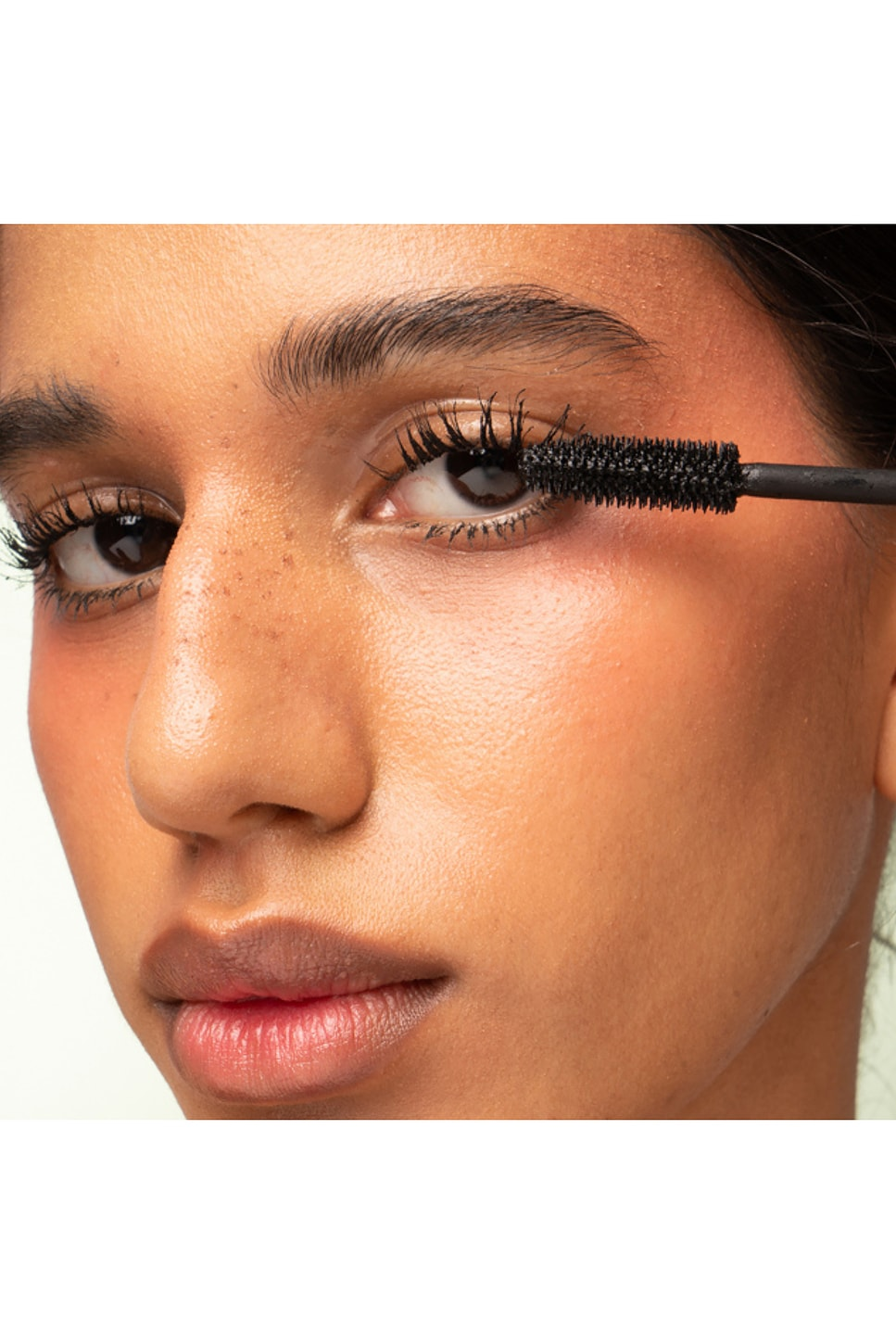 Volume Horse Lashes Waterproof Mascara — Image 4