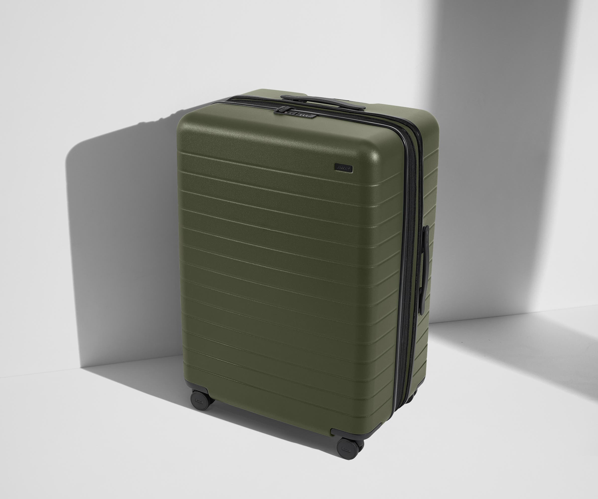 The Large Flex in Olive Green, image 2 of 9