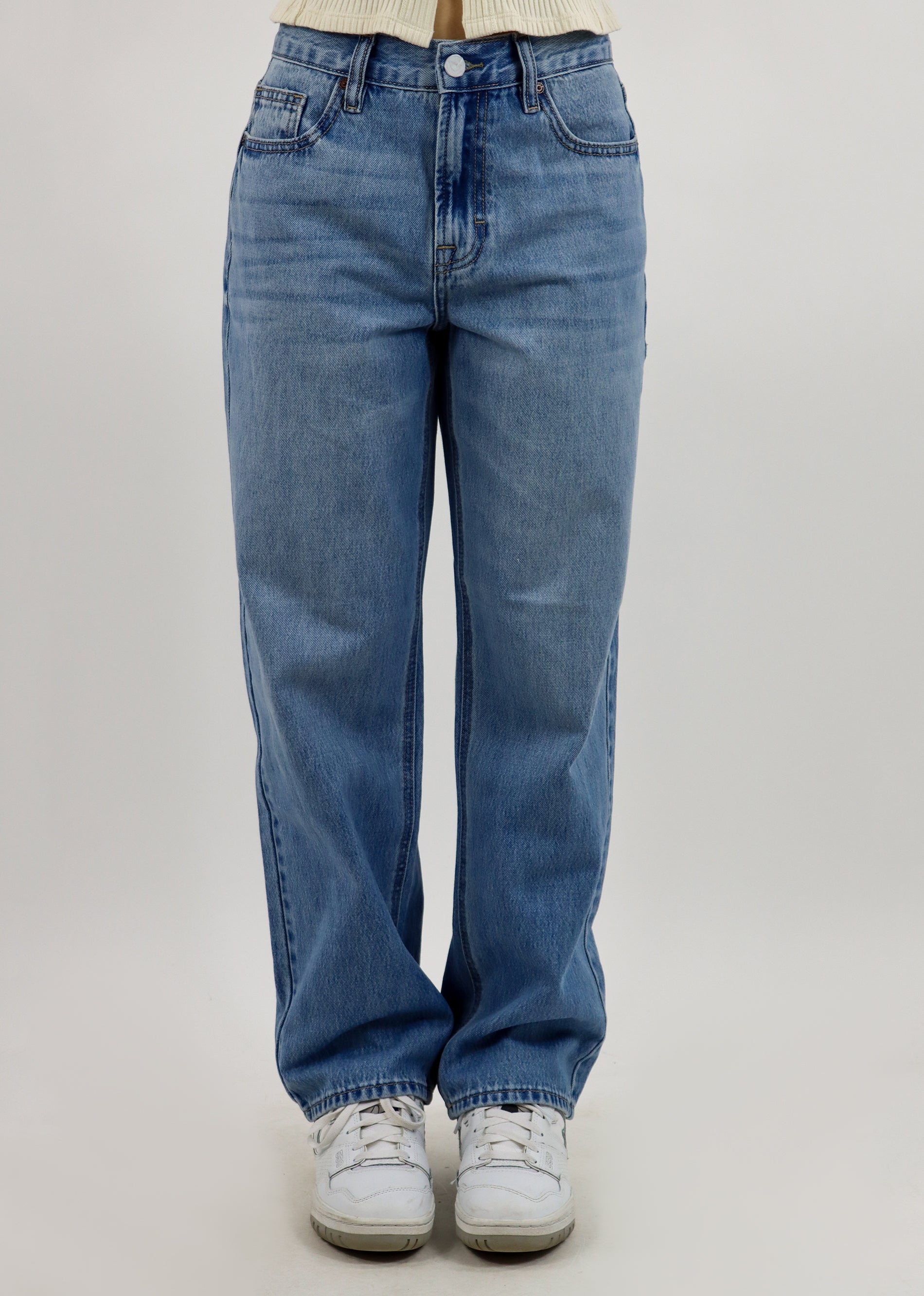 Little Talks Boyfriend Jeans ★ Medium Wash