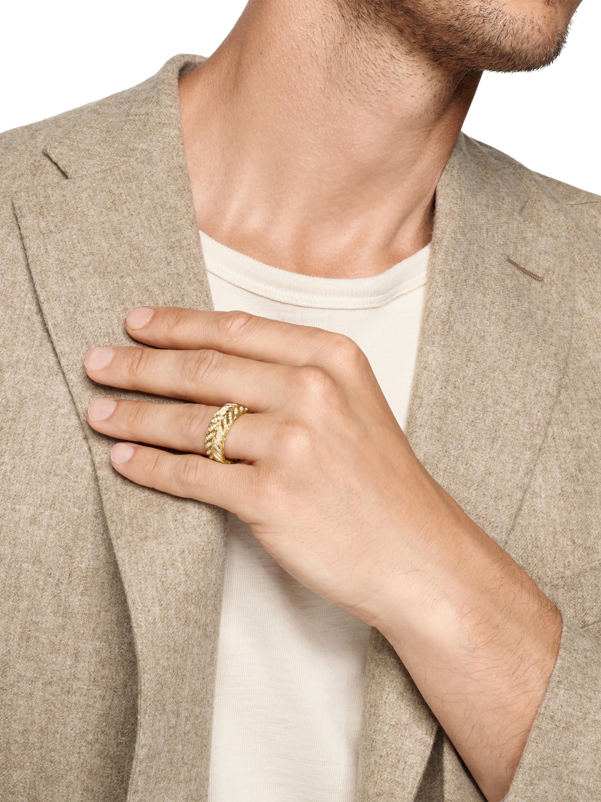 Chevron Pave Band Ring in 18K Yellow Gold, image 2 of 6