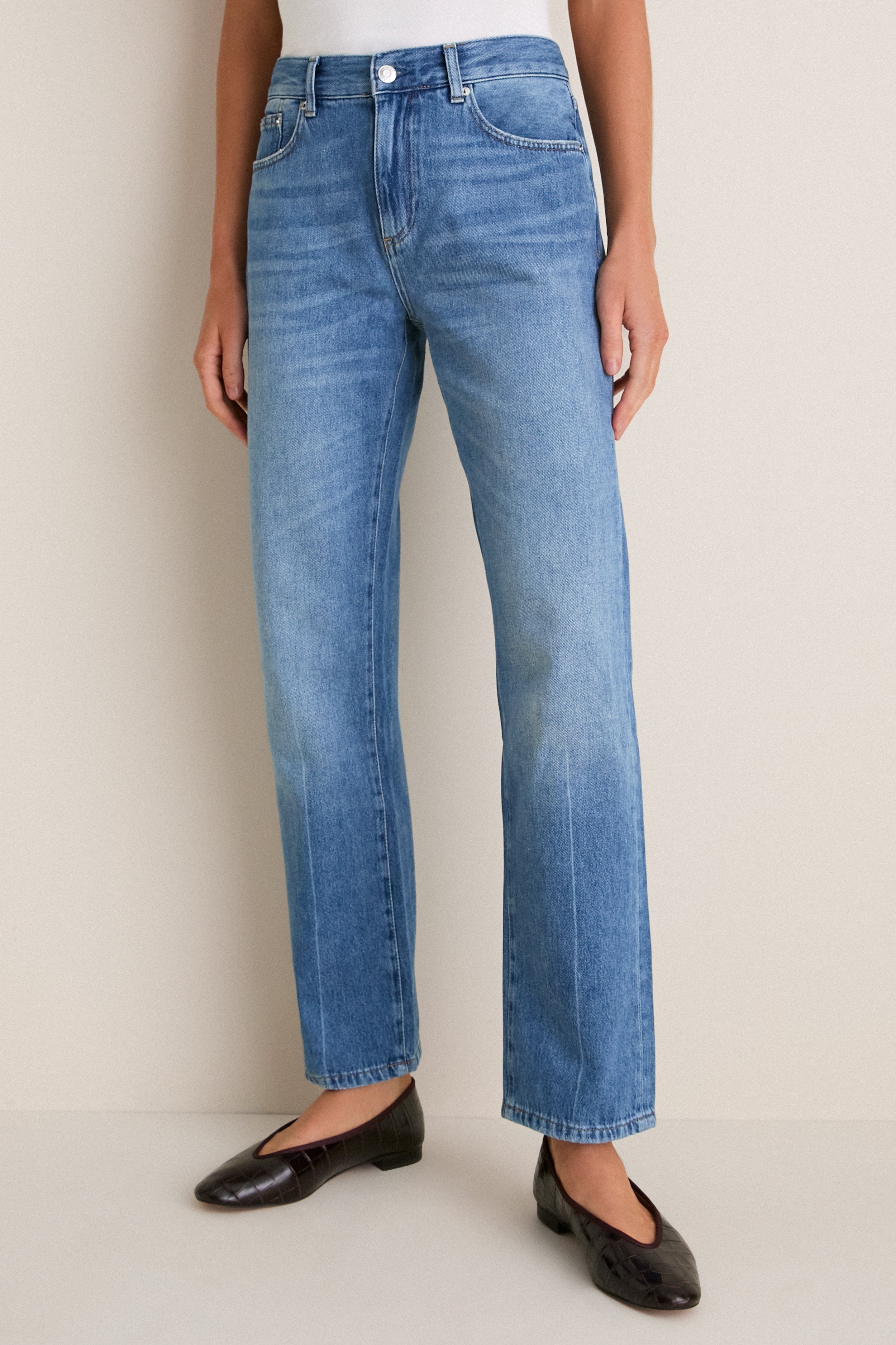 Mid 90's Straight Jean