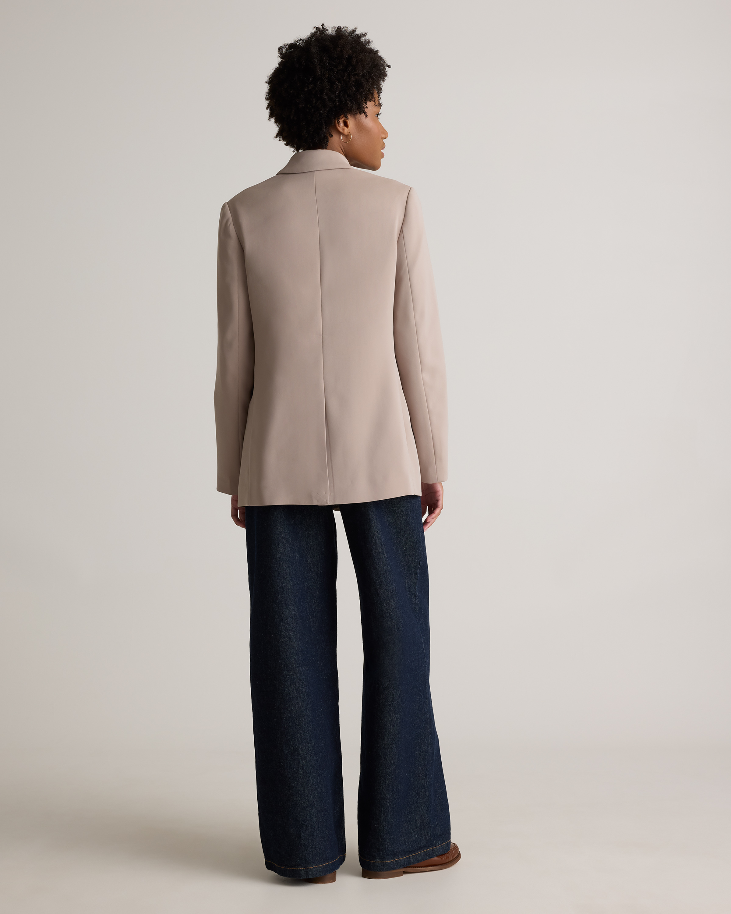 Stretch Crepe Relaxed Double-Breasted Blazer — Image 24
