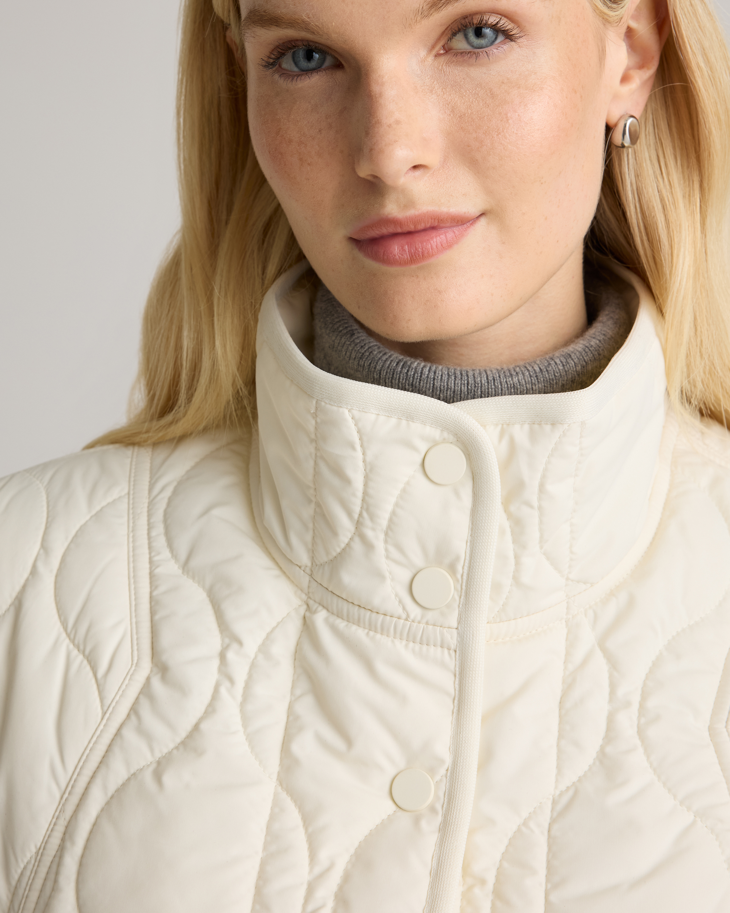 Featherless Quilted Puffer Vest — Image 5