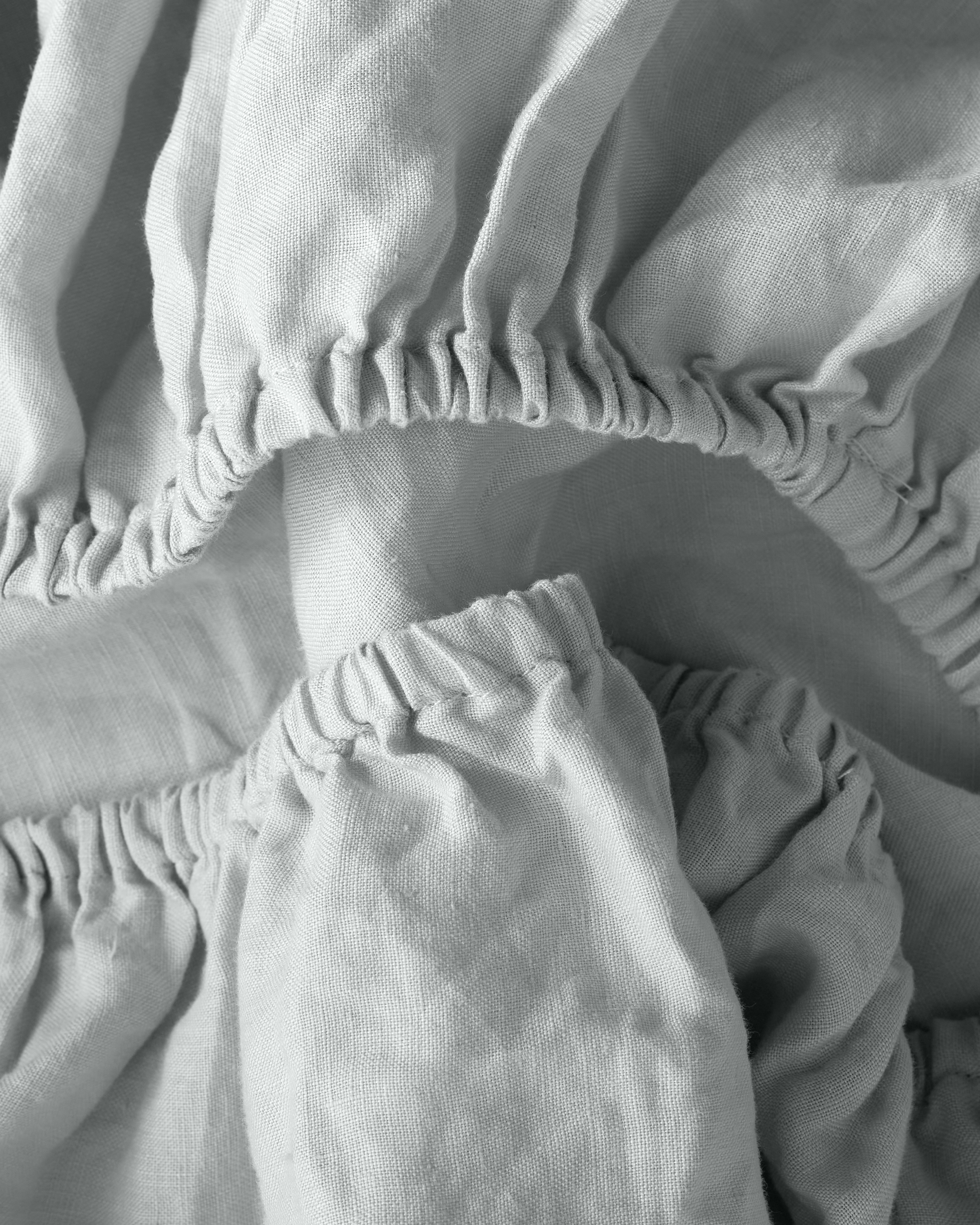 European Linen Fitted Crib Sheet — Image 4