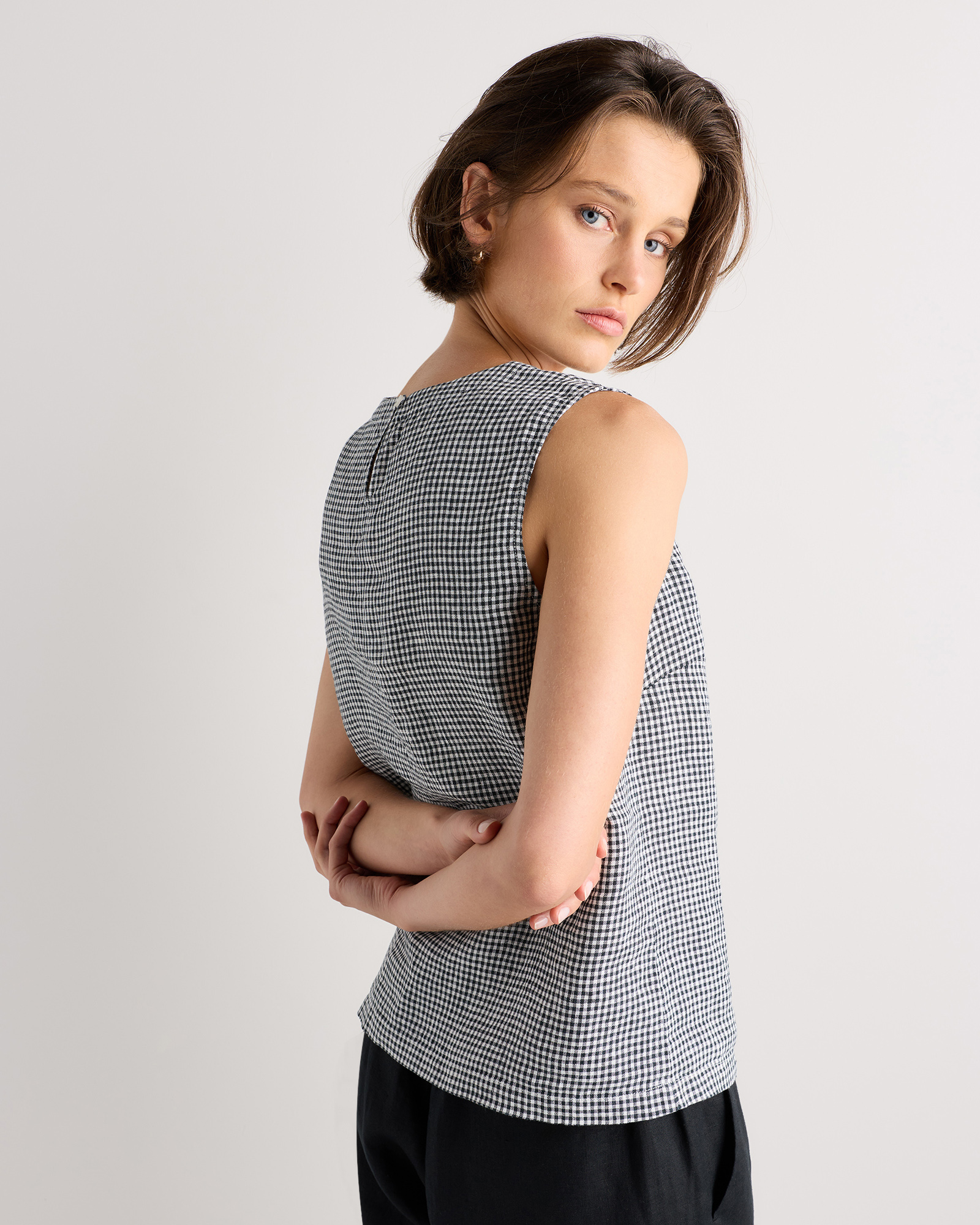 100% European Linen Tank — Image 51