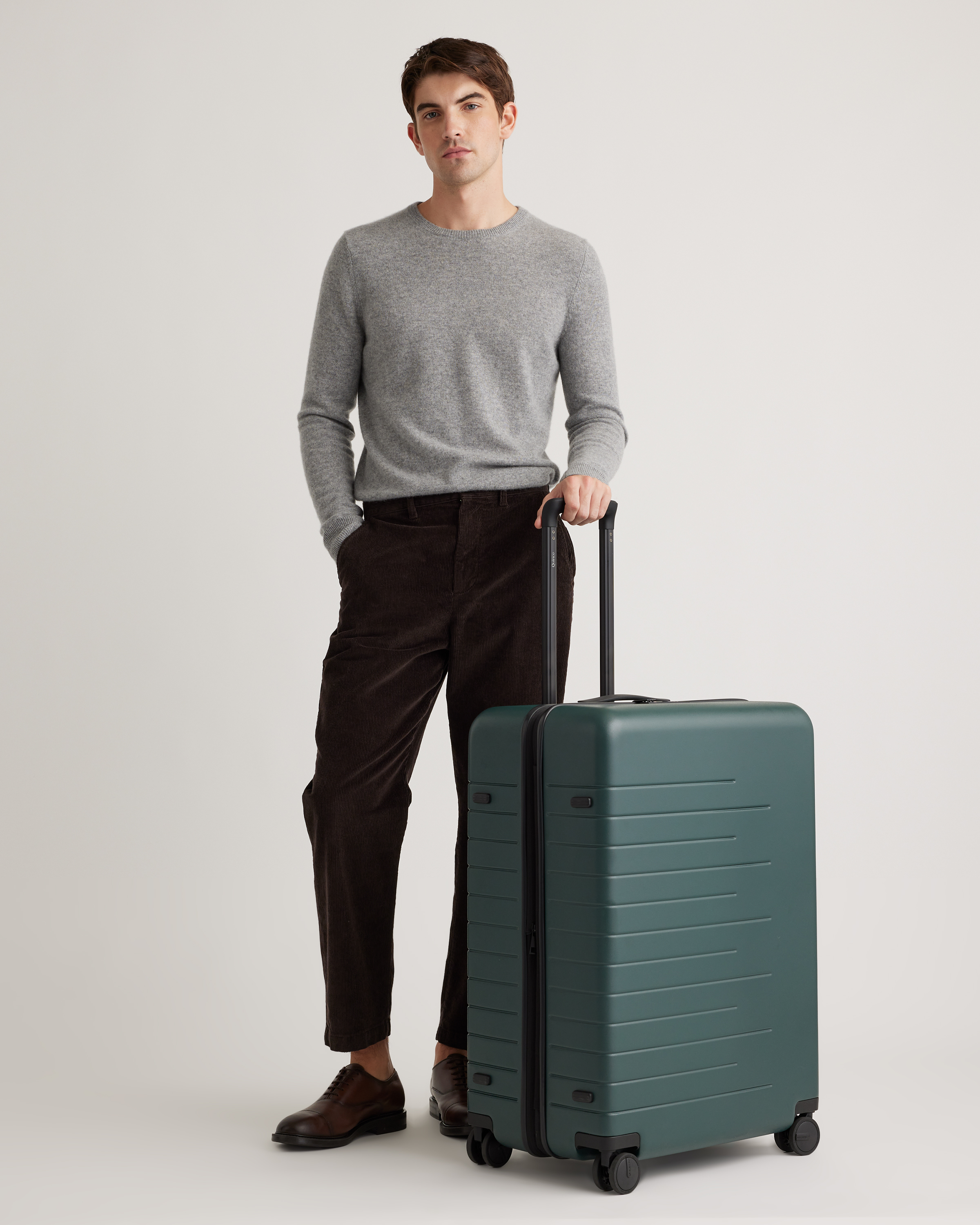 Expandable Large Check-In Suitcase — Image 27