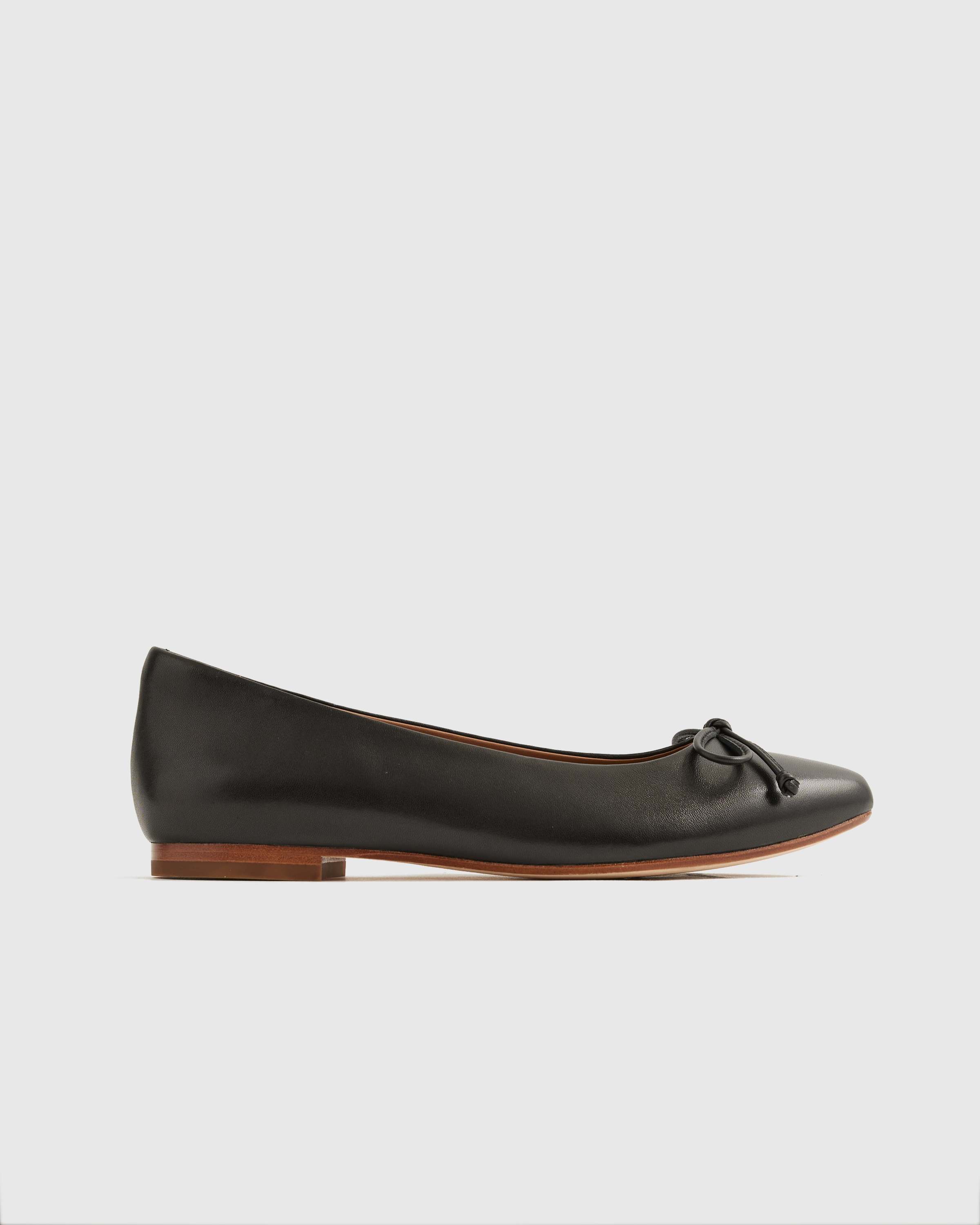 Italian Leather Pointed Bow Flat — Image 12