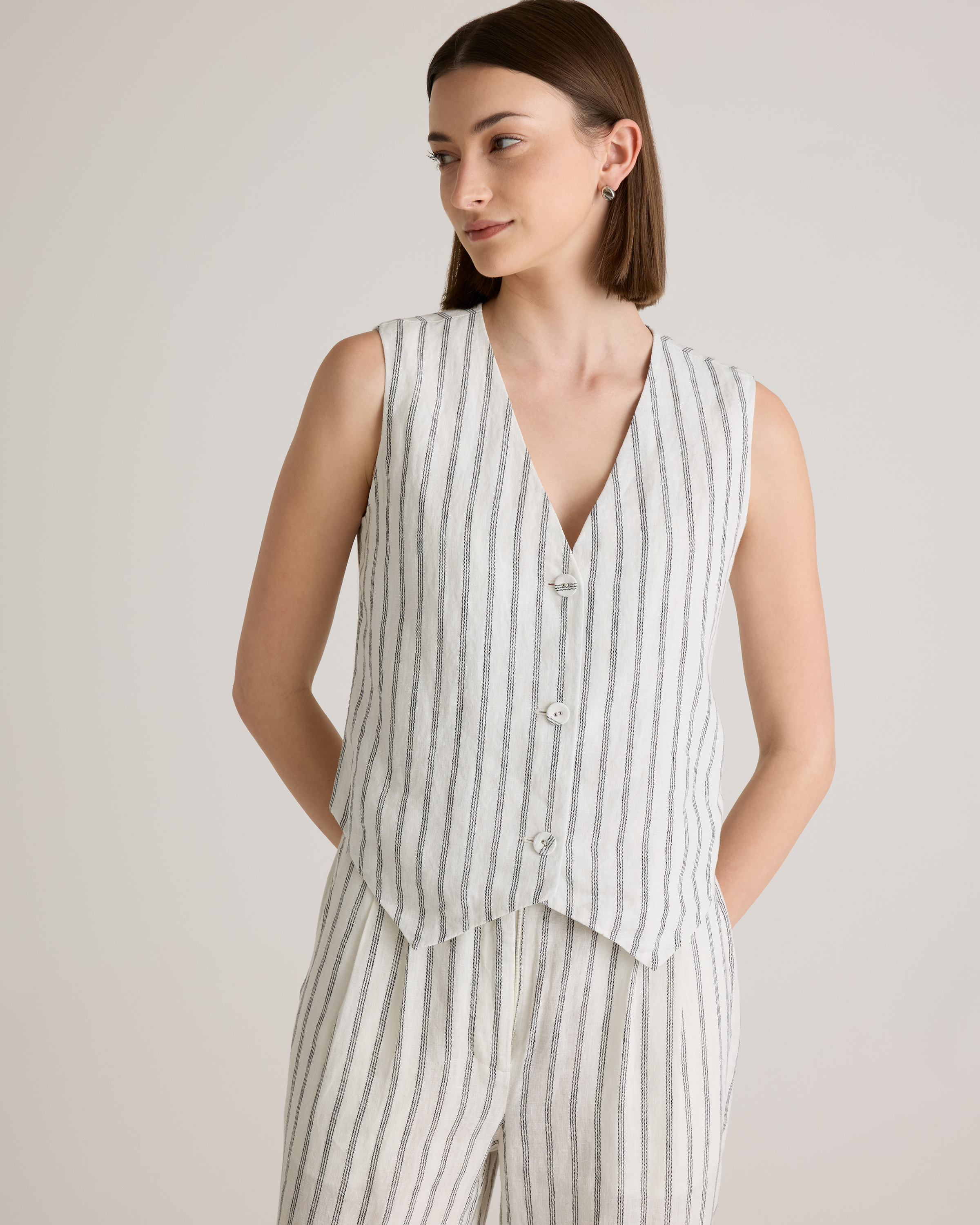 100% European Linen Vest — Image 3