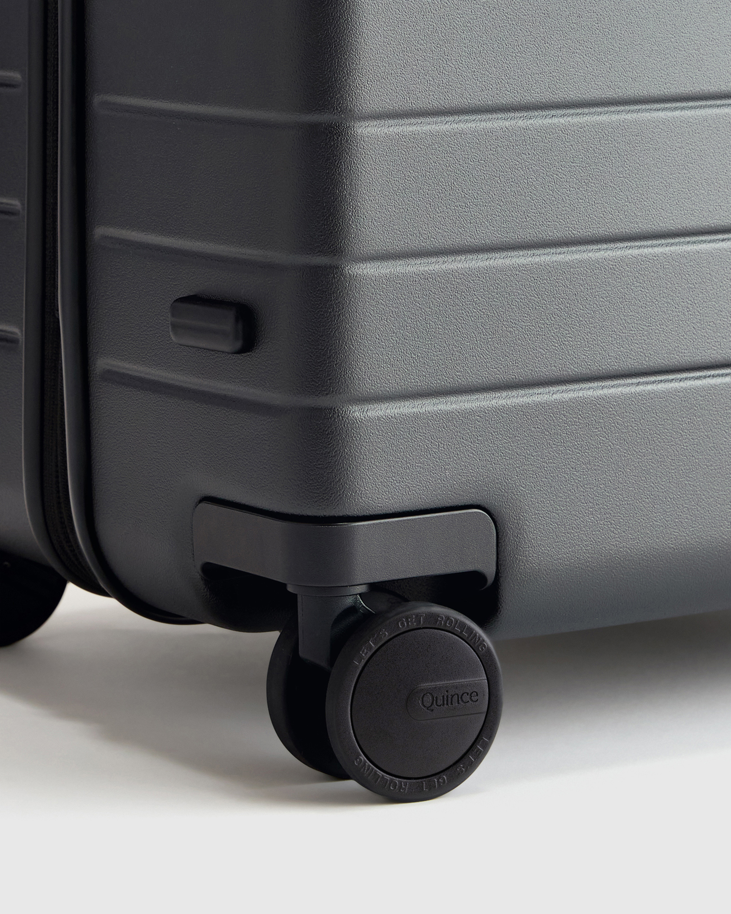 Expandable Large Check-In Suitcase — Image 7
