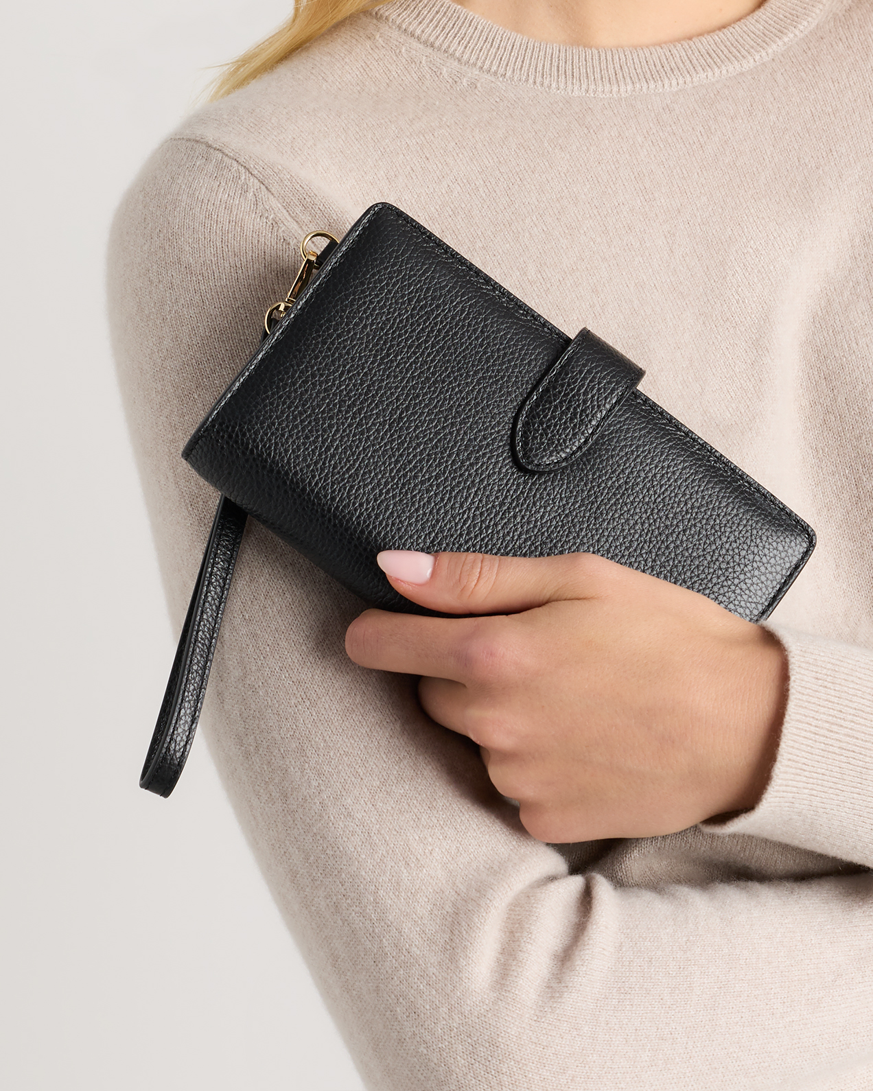 Italian Leather Phone Bi-Fold Wristlet — Image 10