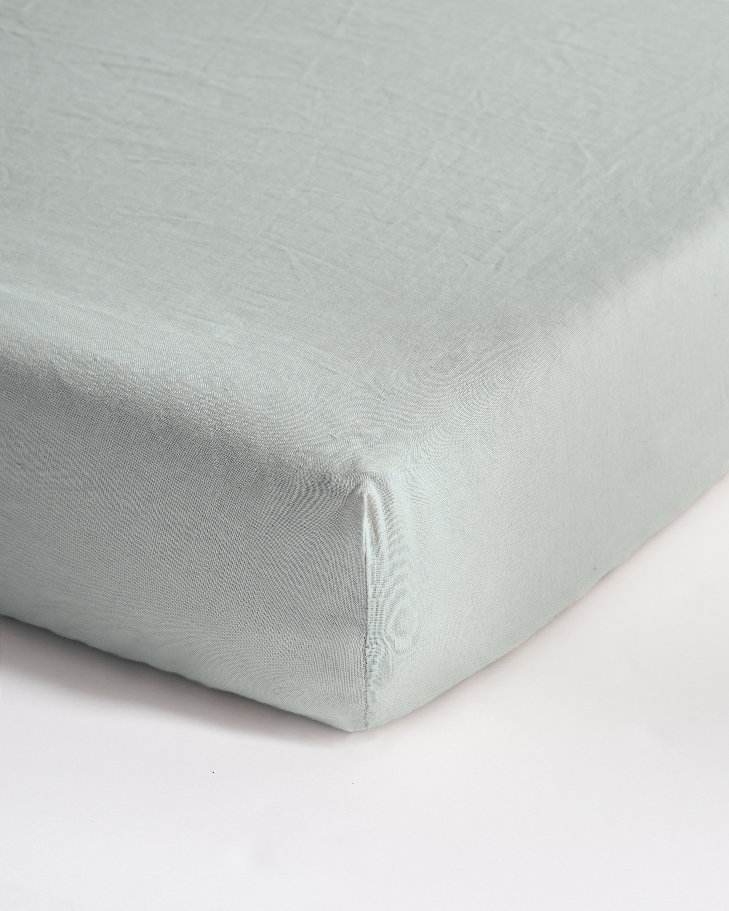 European Linen Fitted Crib Sheet — Image 3