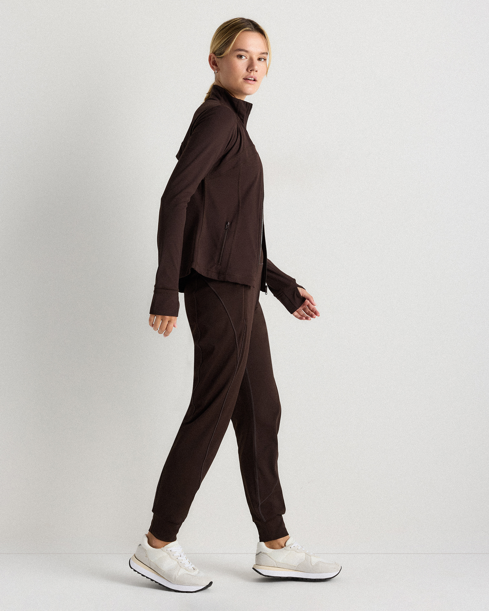 Whistler Mid-Rise Thermal Joggers — Image 13