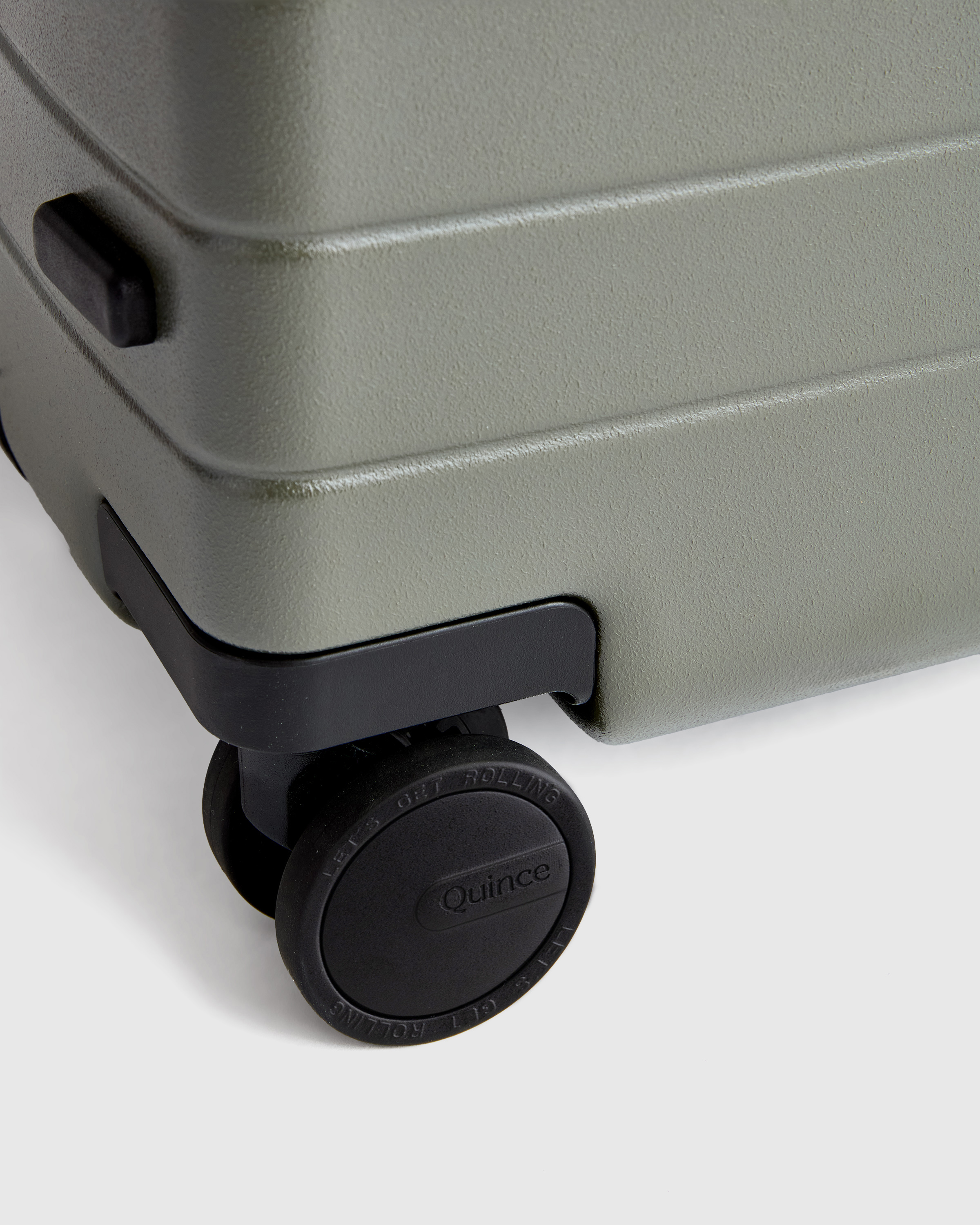 Expandable Large Check-In Suitcase — Image 26