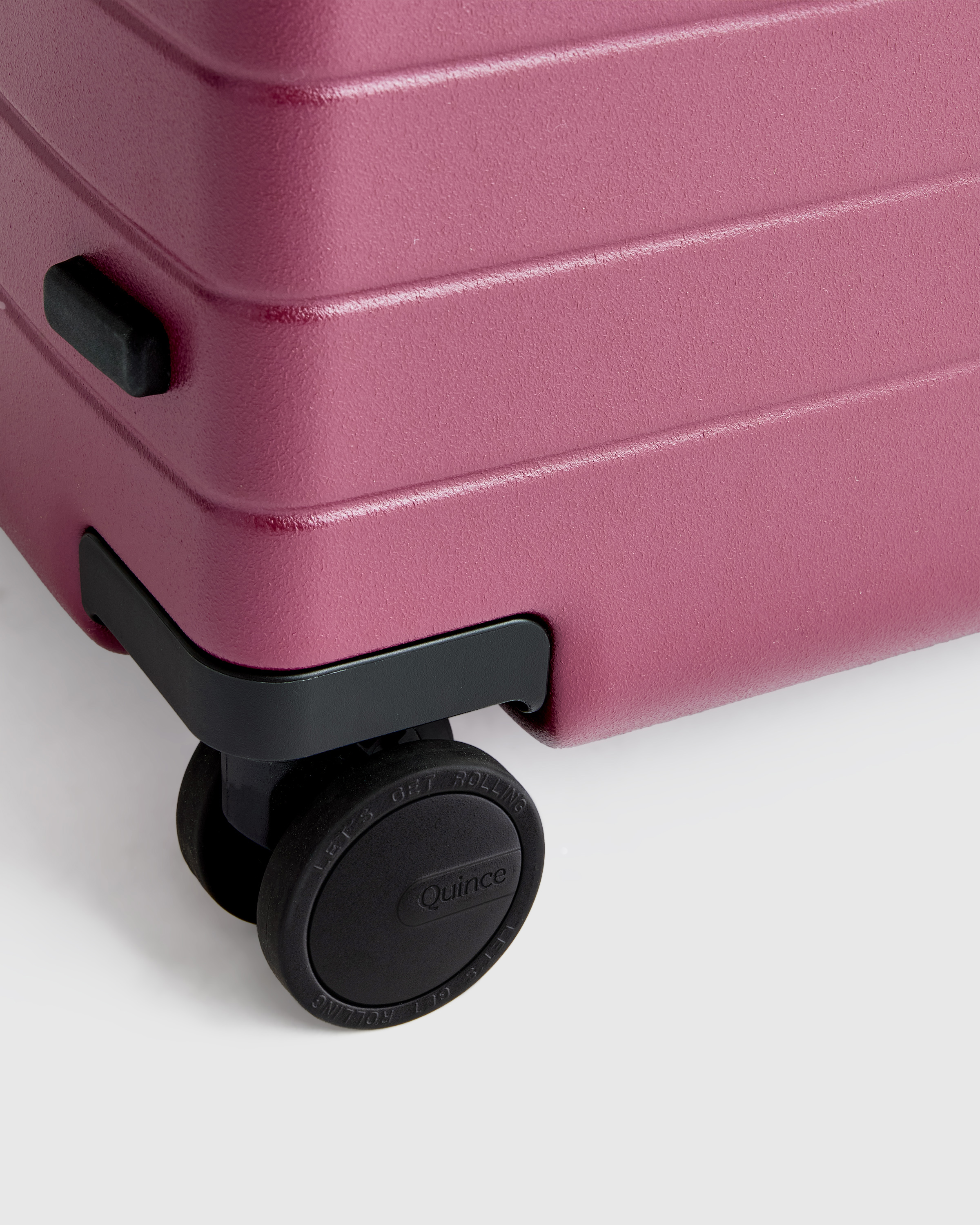 Expandable Large Check-In Suitcase — Image 16