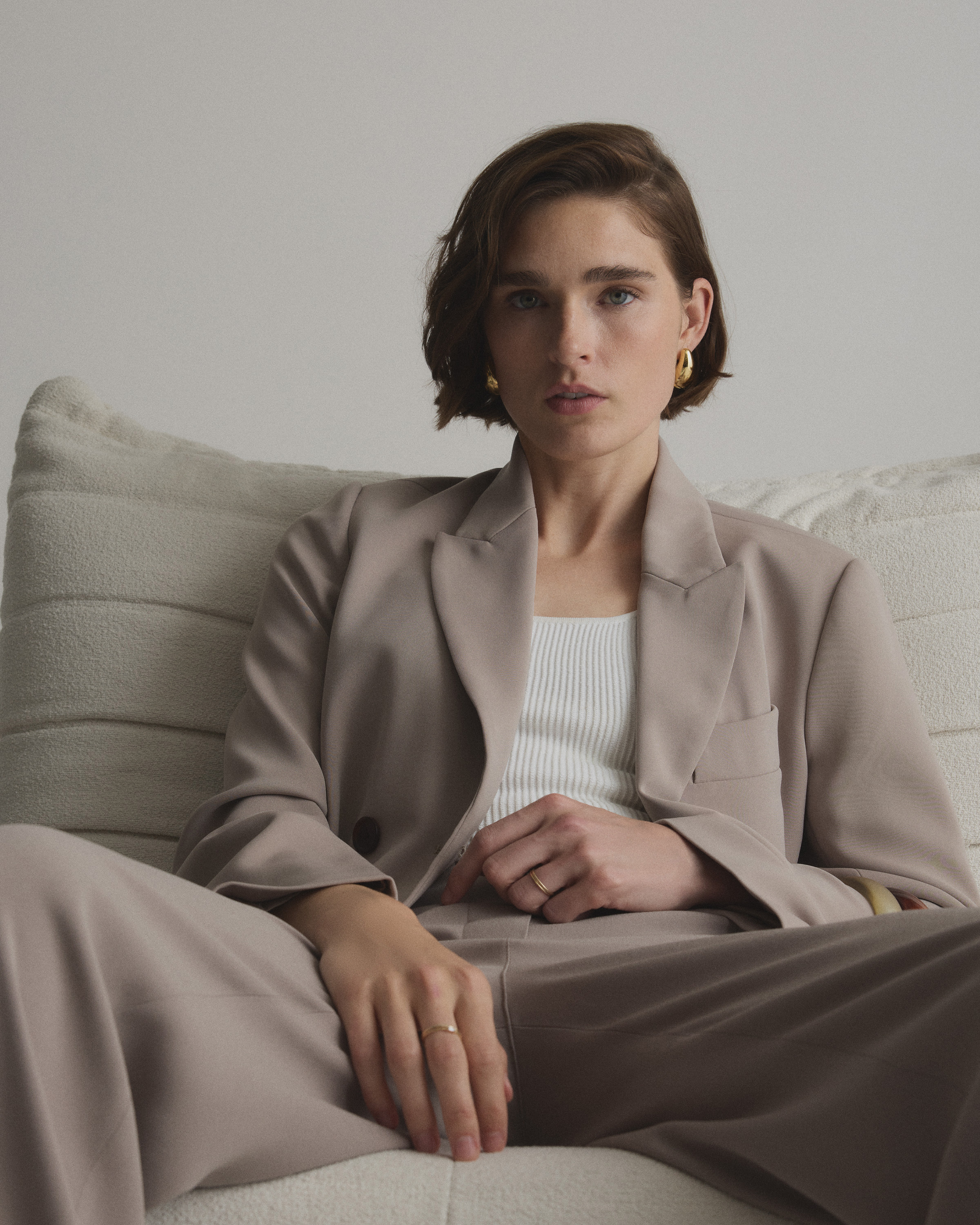 Stretch Crepe Relaxed Double-Breasted Blazer — Image 6