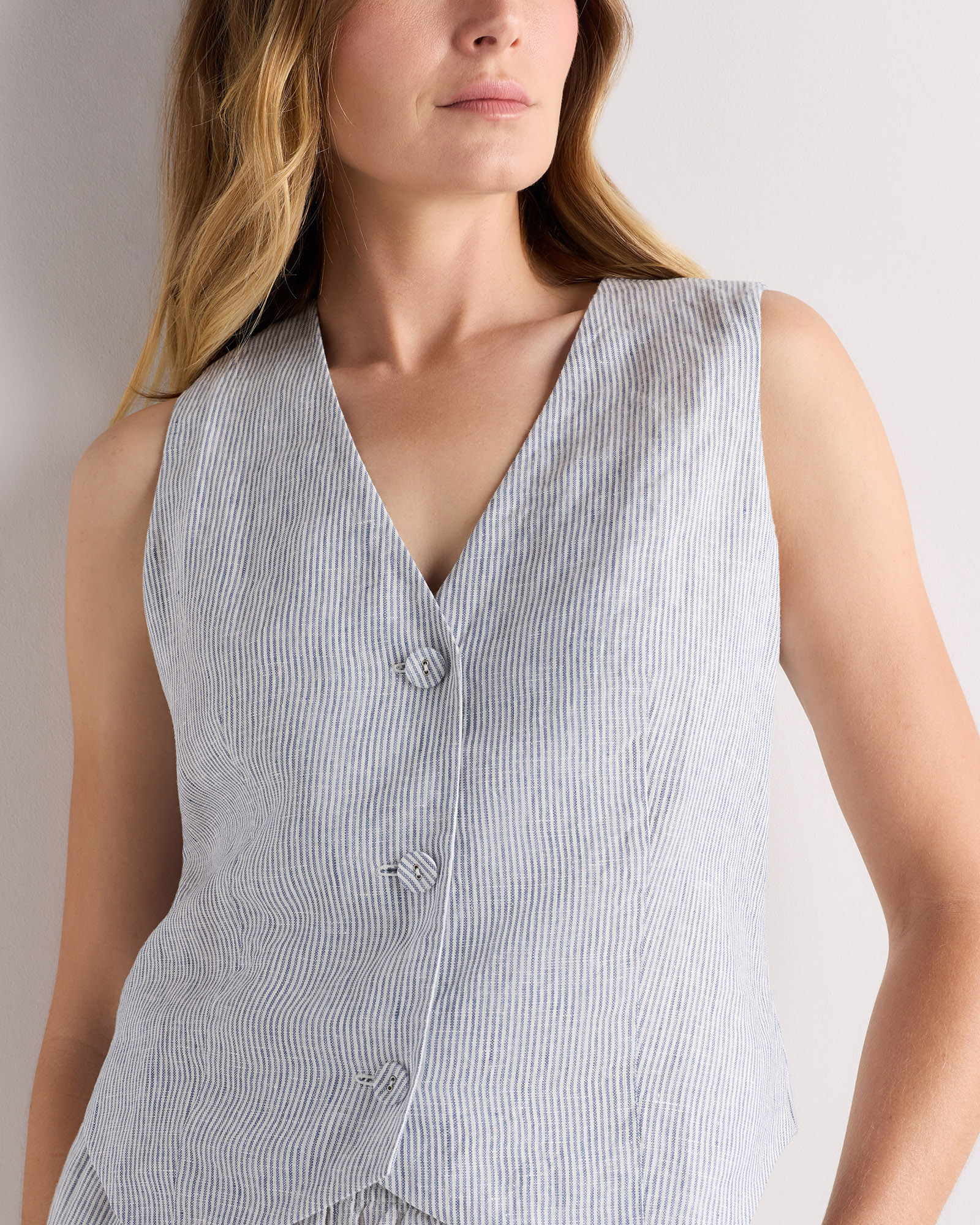 100% European Linen Vest — Image 8