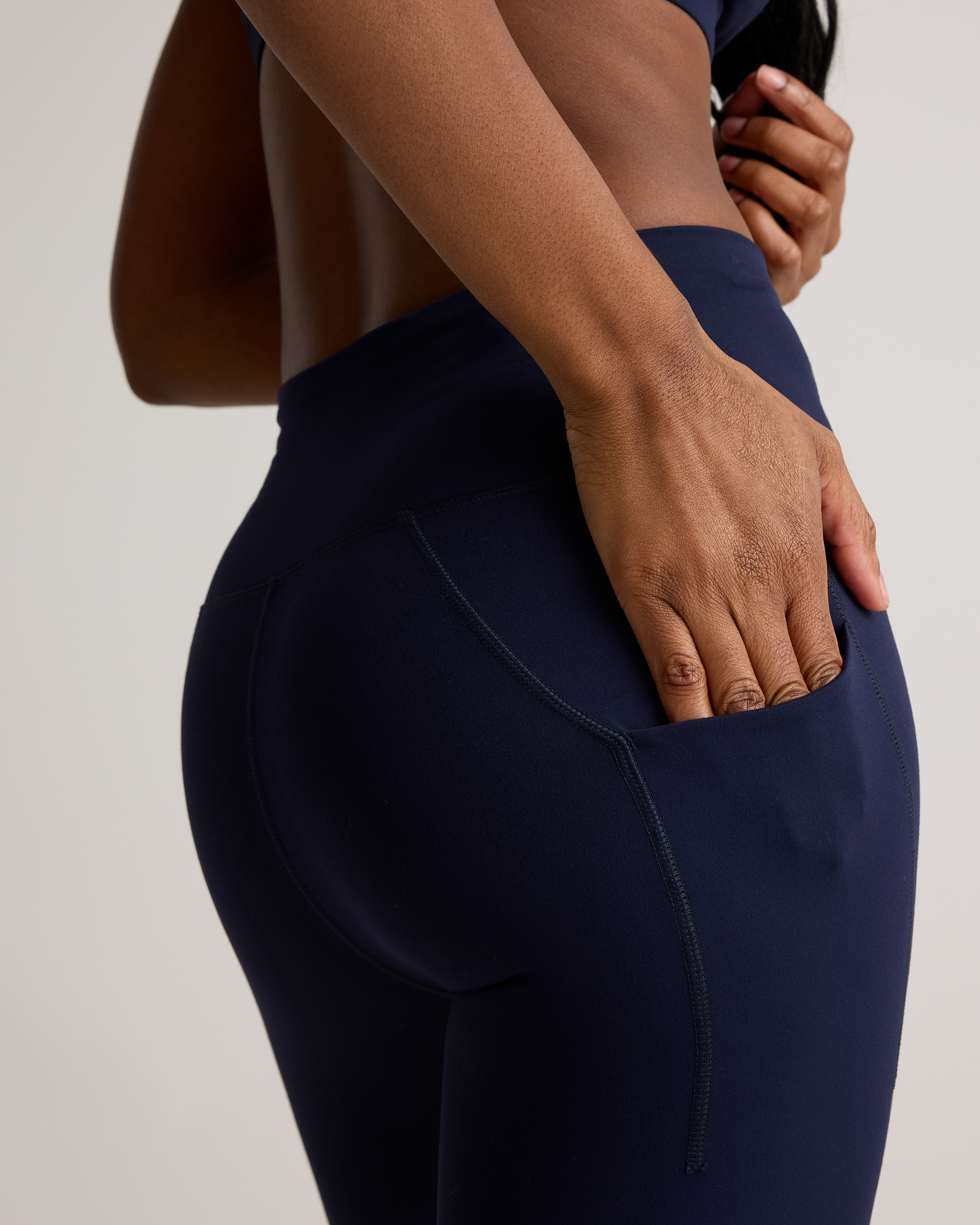 Power-Up High-Rise Training Pocket Legging — Image 4