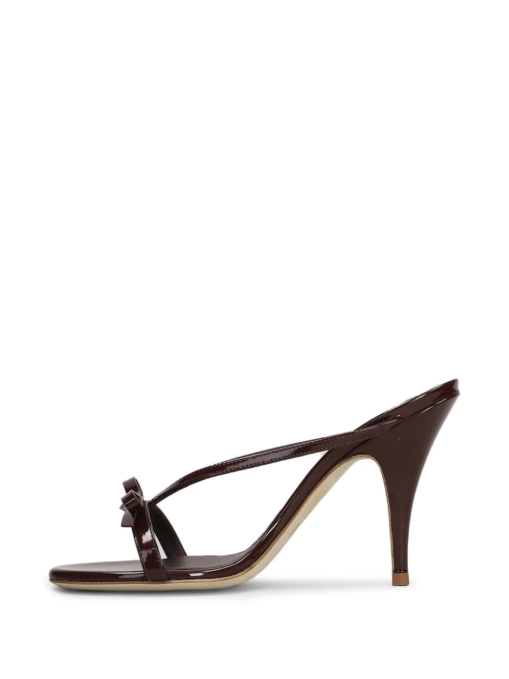Natalia bow-detail patent-finish sandals — Image 5