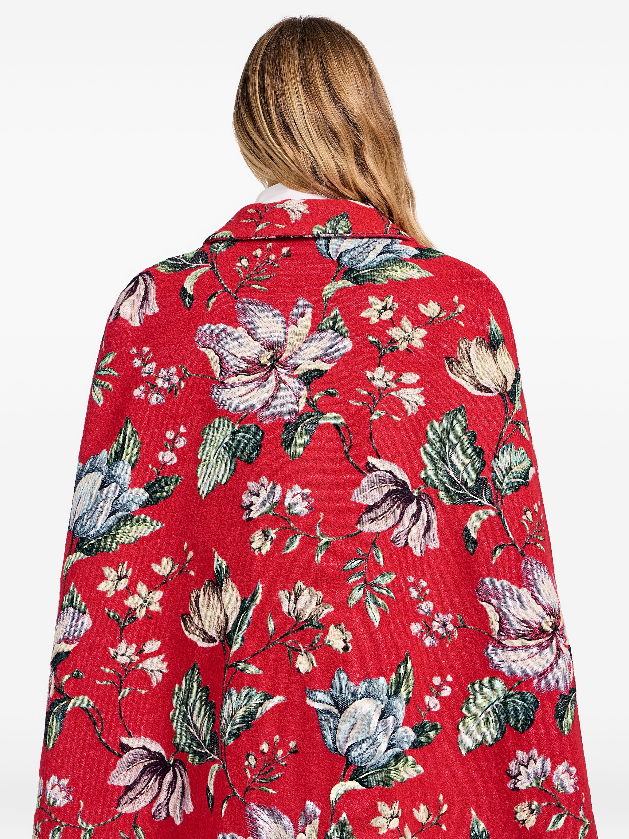 Milano mini cape, image 3 of 5