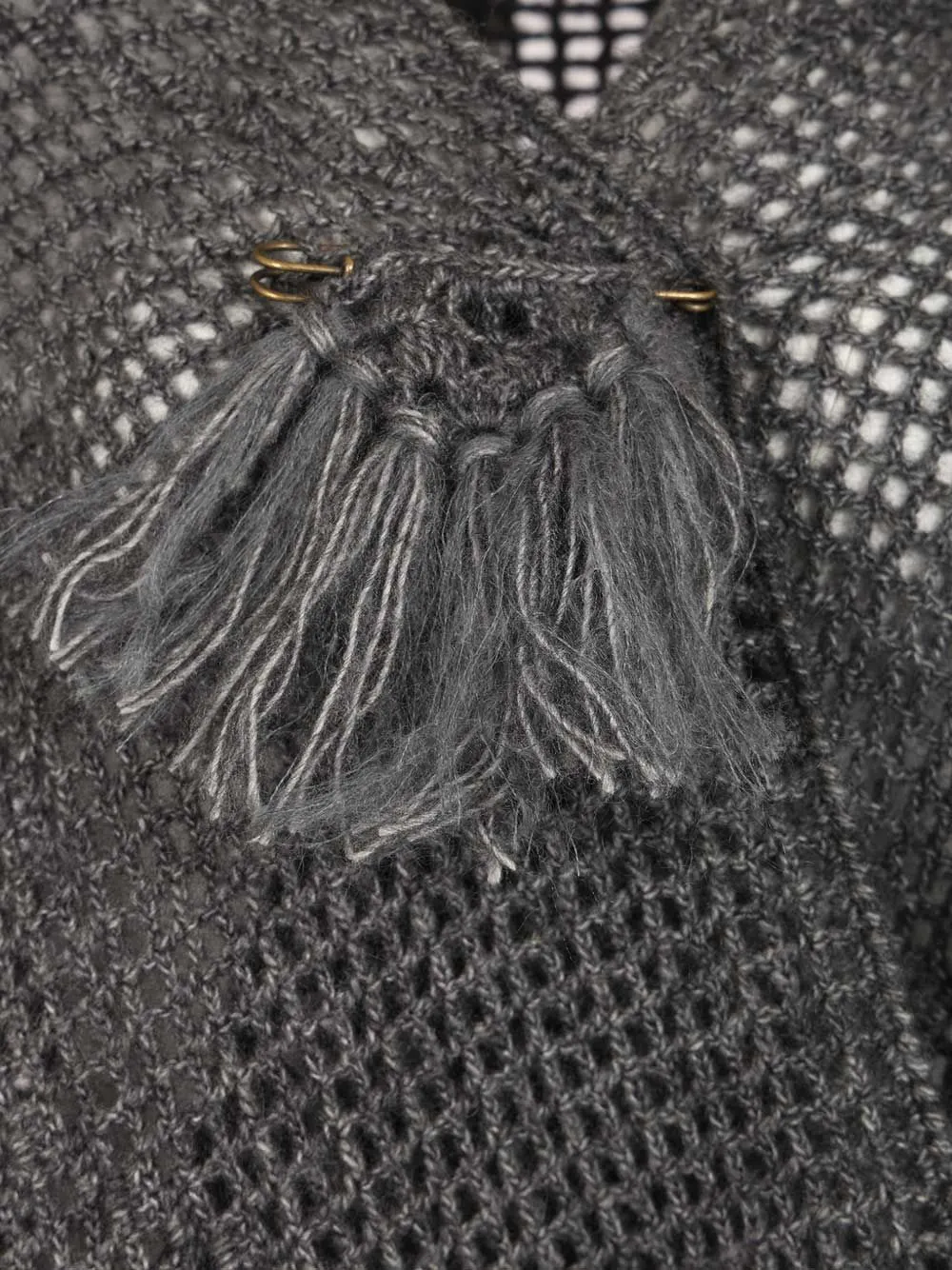 Peonia fringed shawl — Image 3