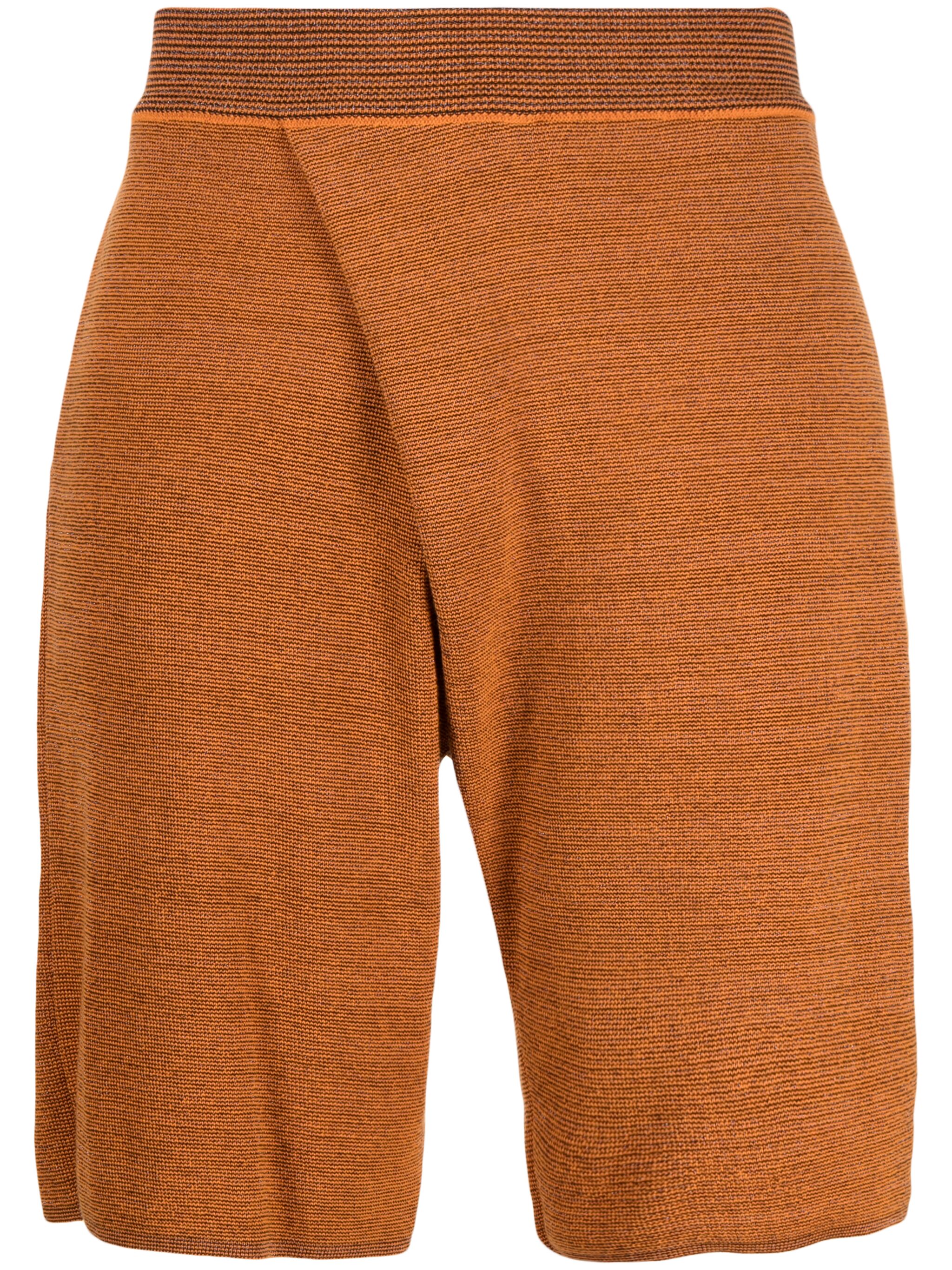 two-pocket knee-length shorts