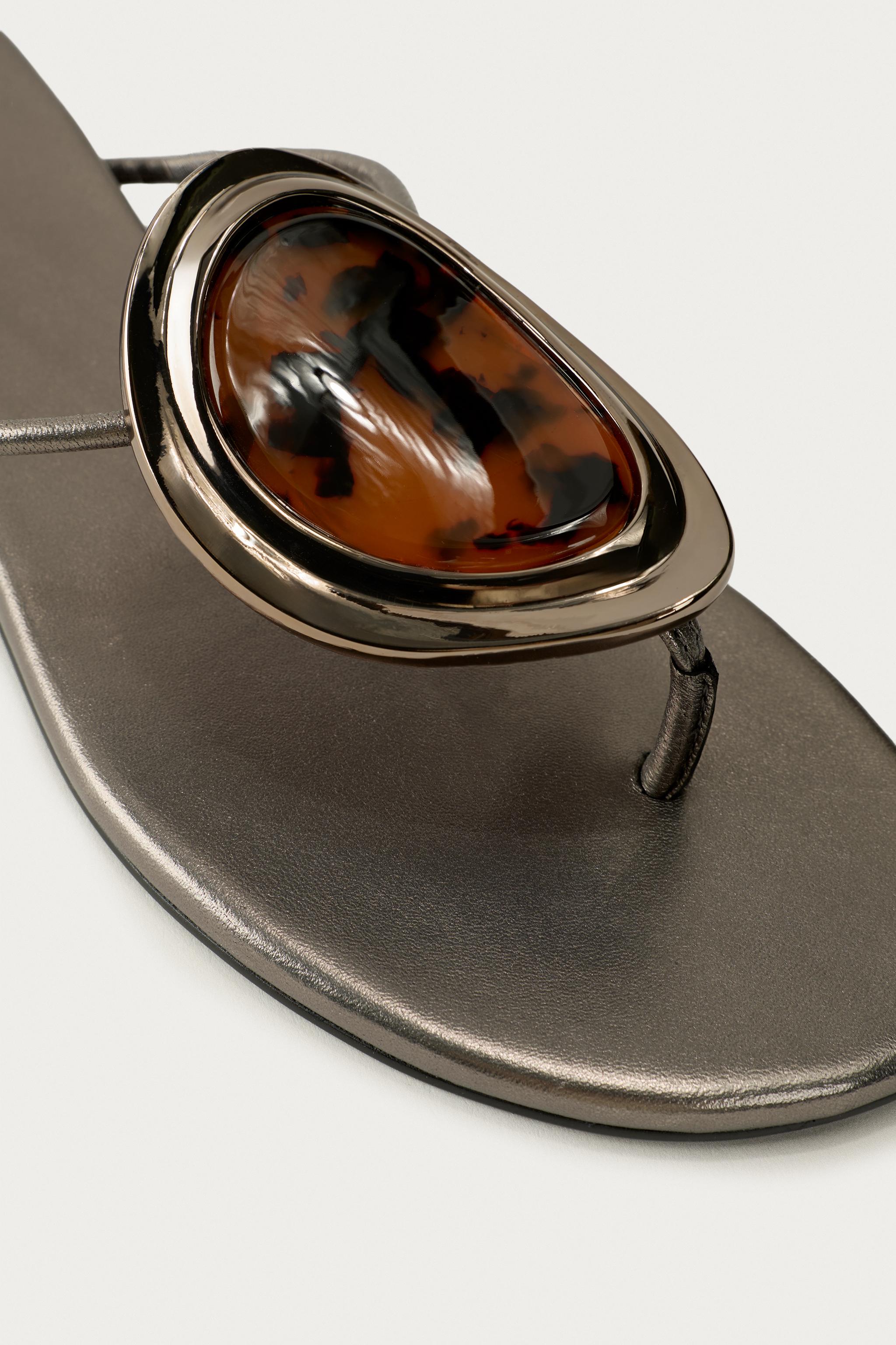 MARISA BERENSON X ZARA FLAT LEATHER SANDALS, image 3 of 6