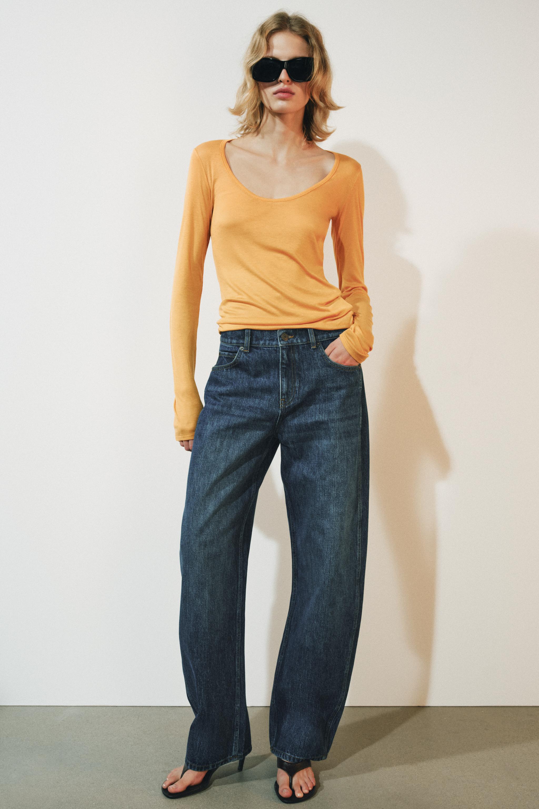 ROUND NECK T-SHIRT