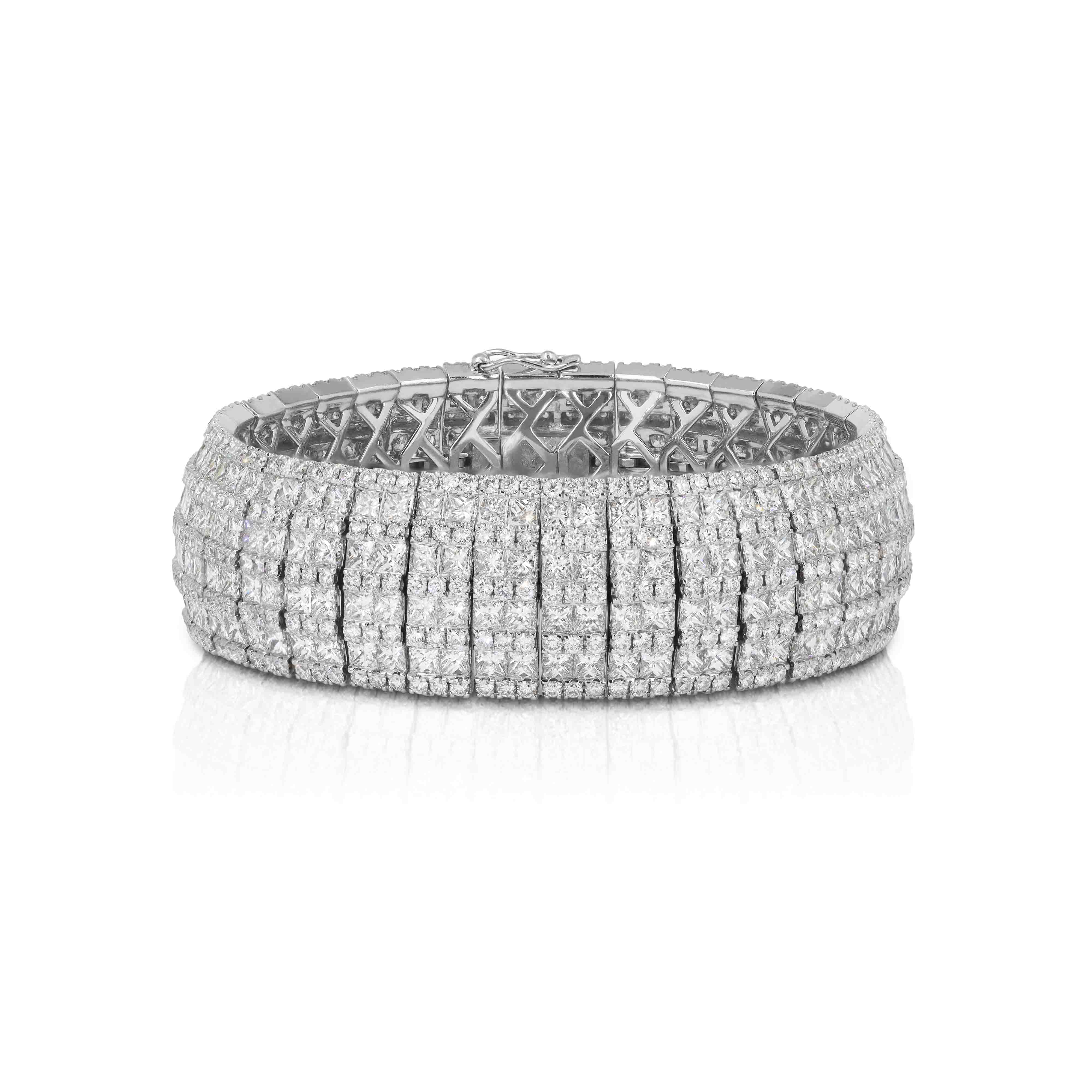 33.22 Carat Princess and Round Brilliant Cut Diamond Bracelet