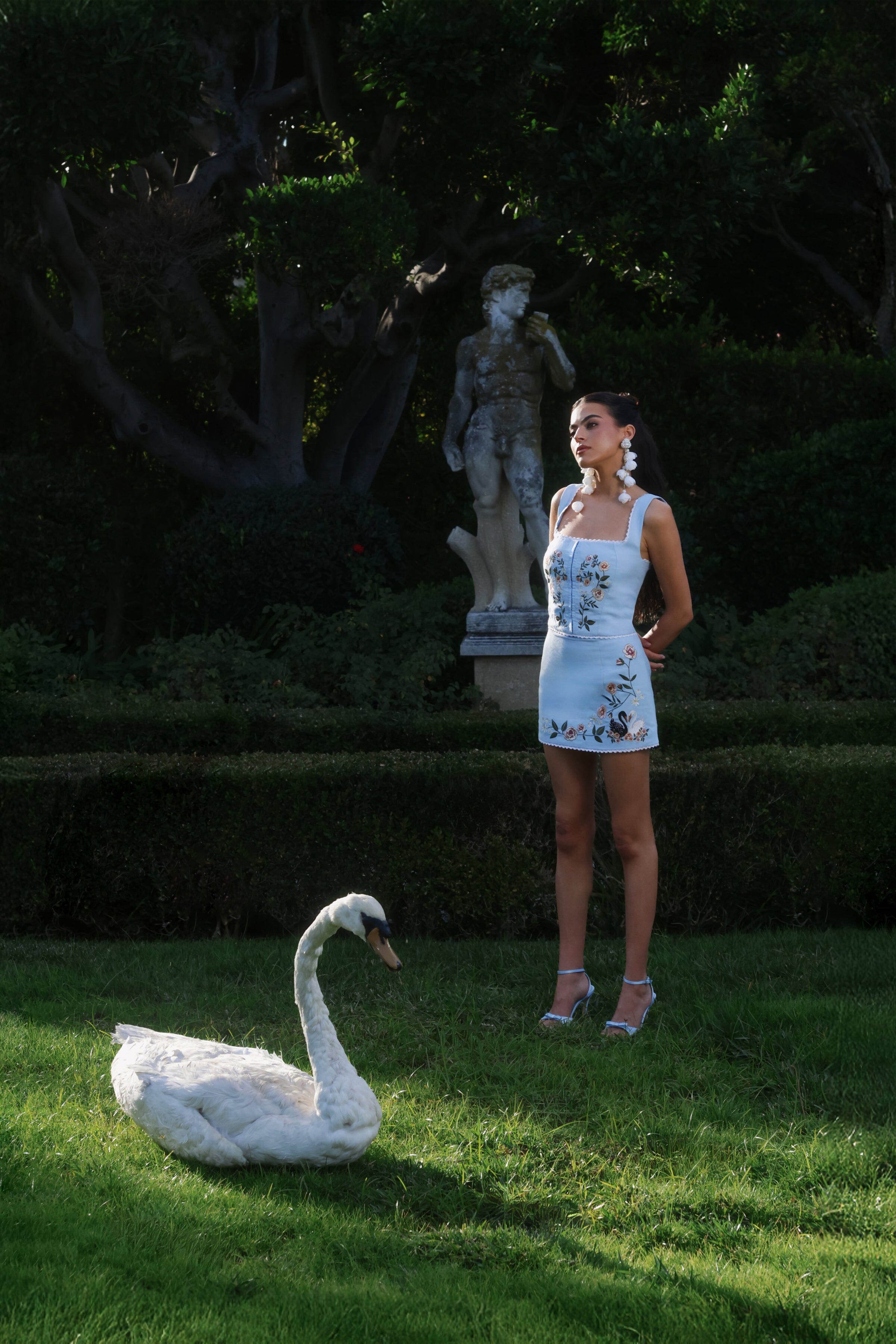 Embroidered Linen Blend Mini Skirt, image 3 of 10