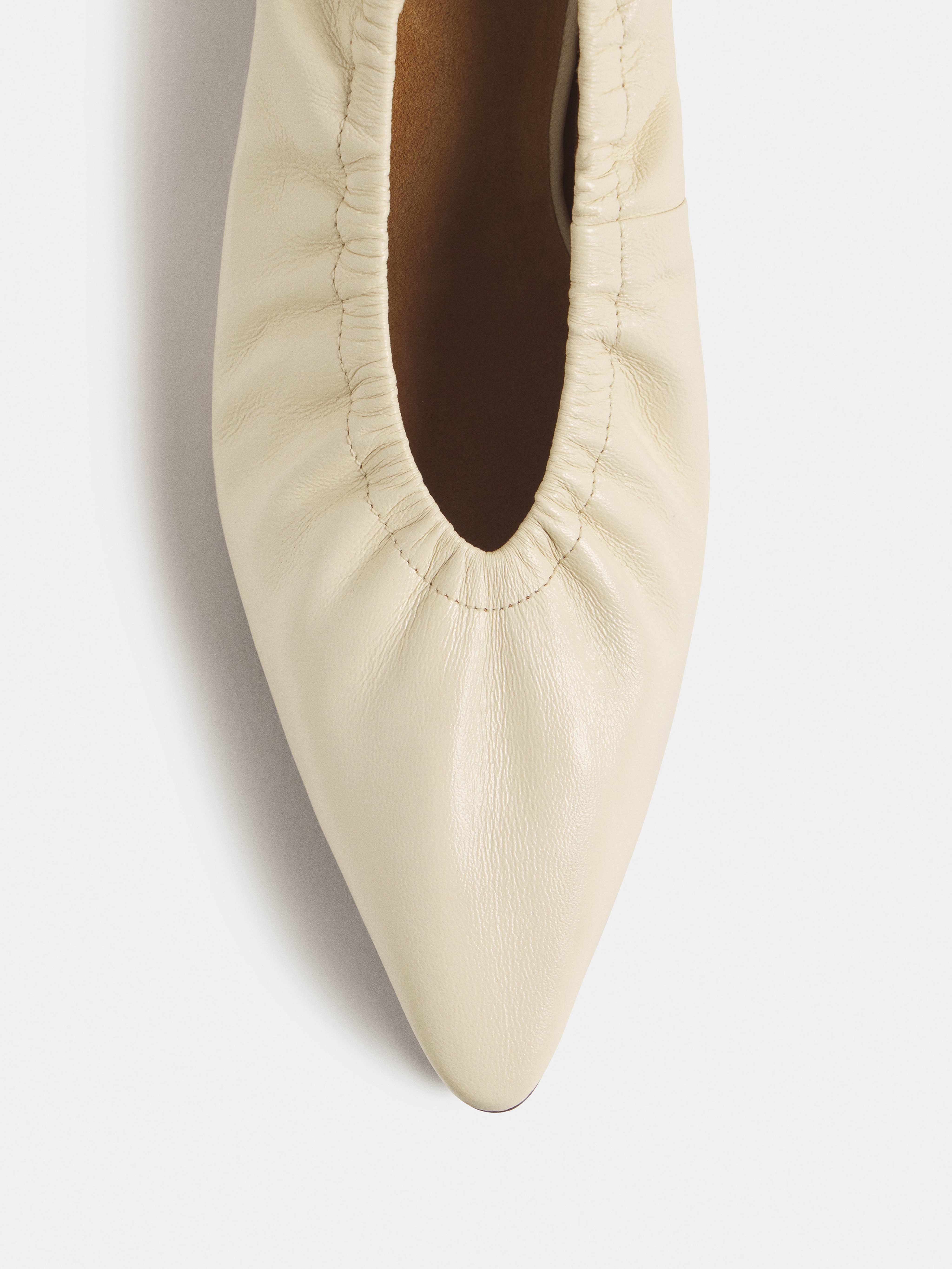 Calista Scrunch Heel, image 3 of 8