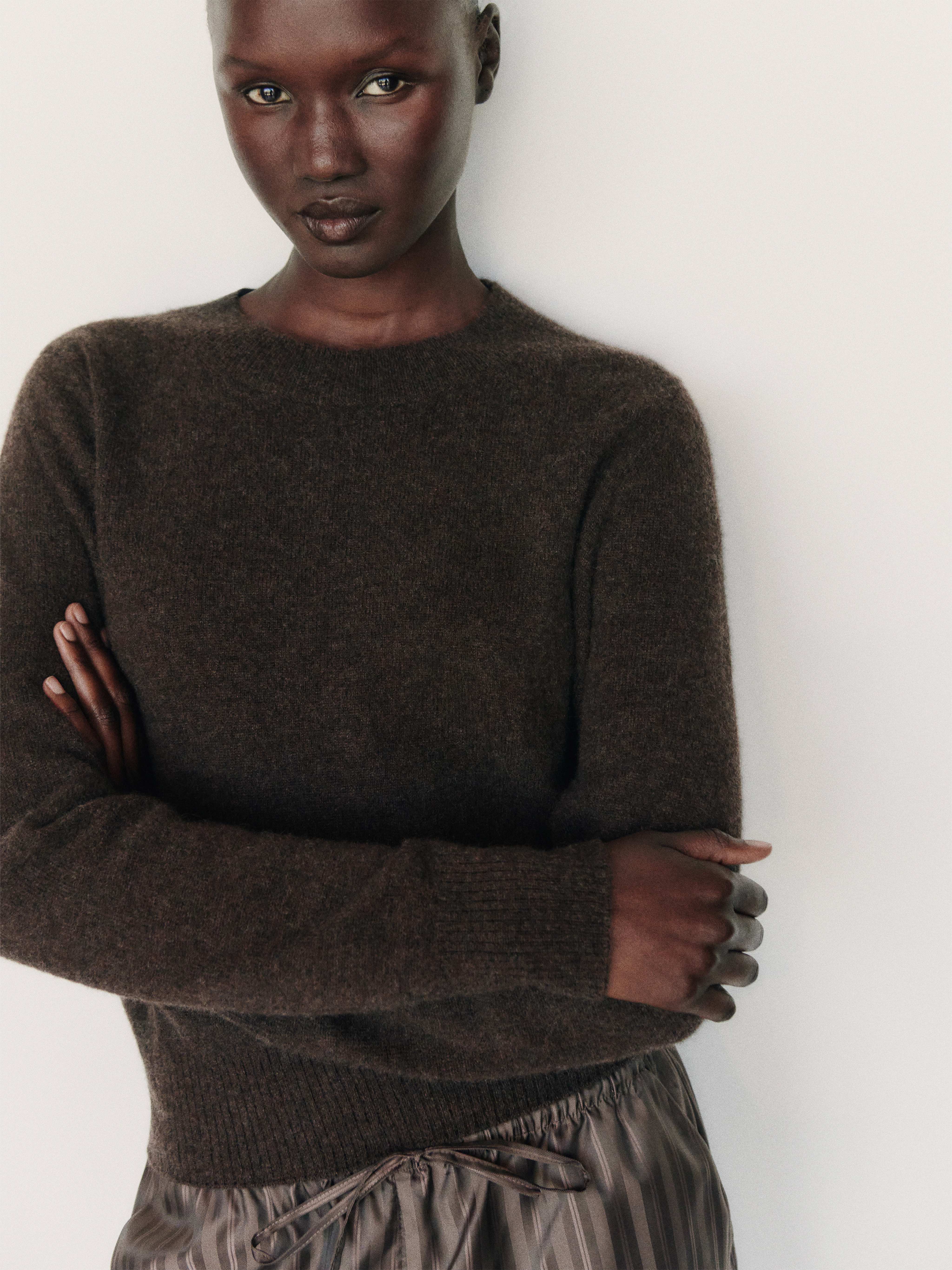 Nikki Cashmere Crew, image 3 of 7