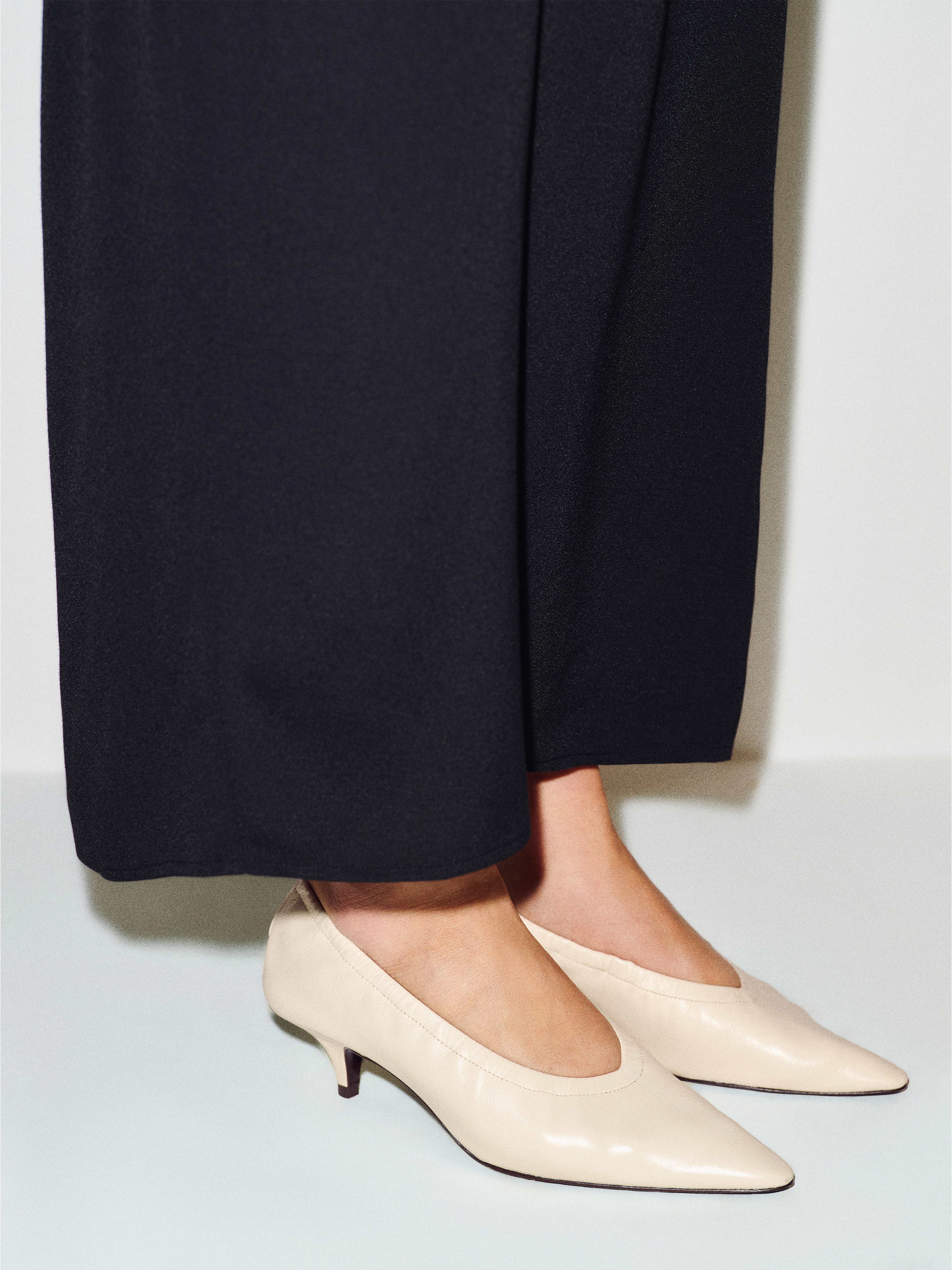 Calista Scrunch Heel, image 2 of 8
