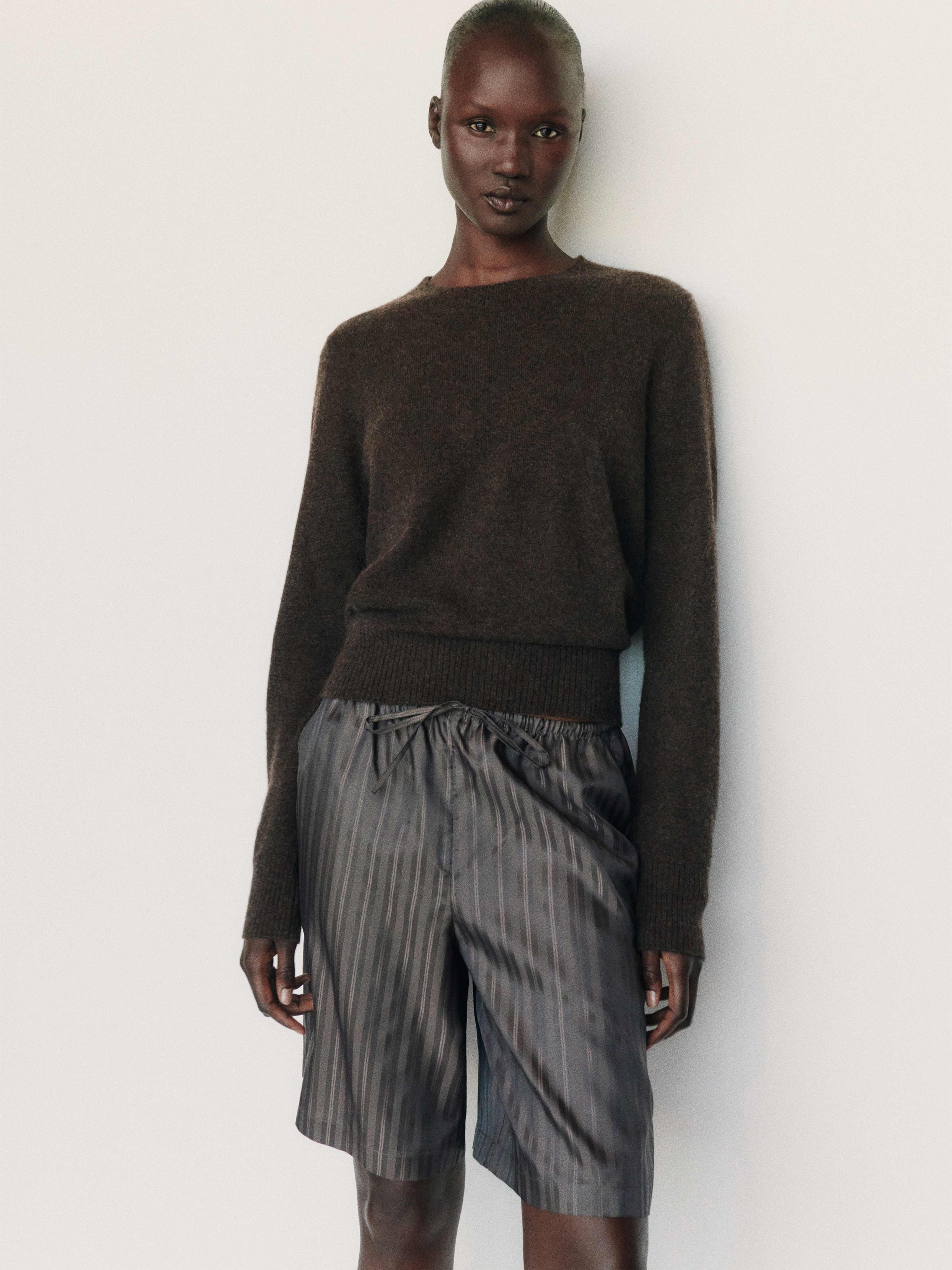 Nikki Cashmere Crew, image 6 of 7