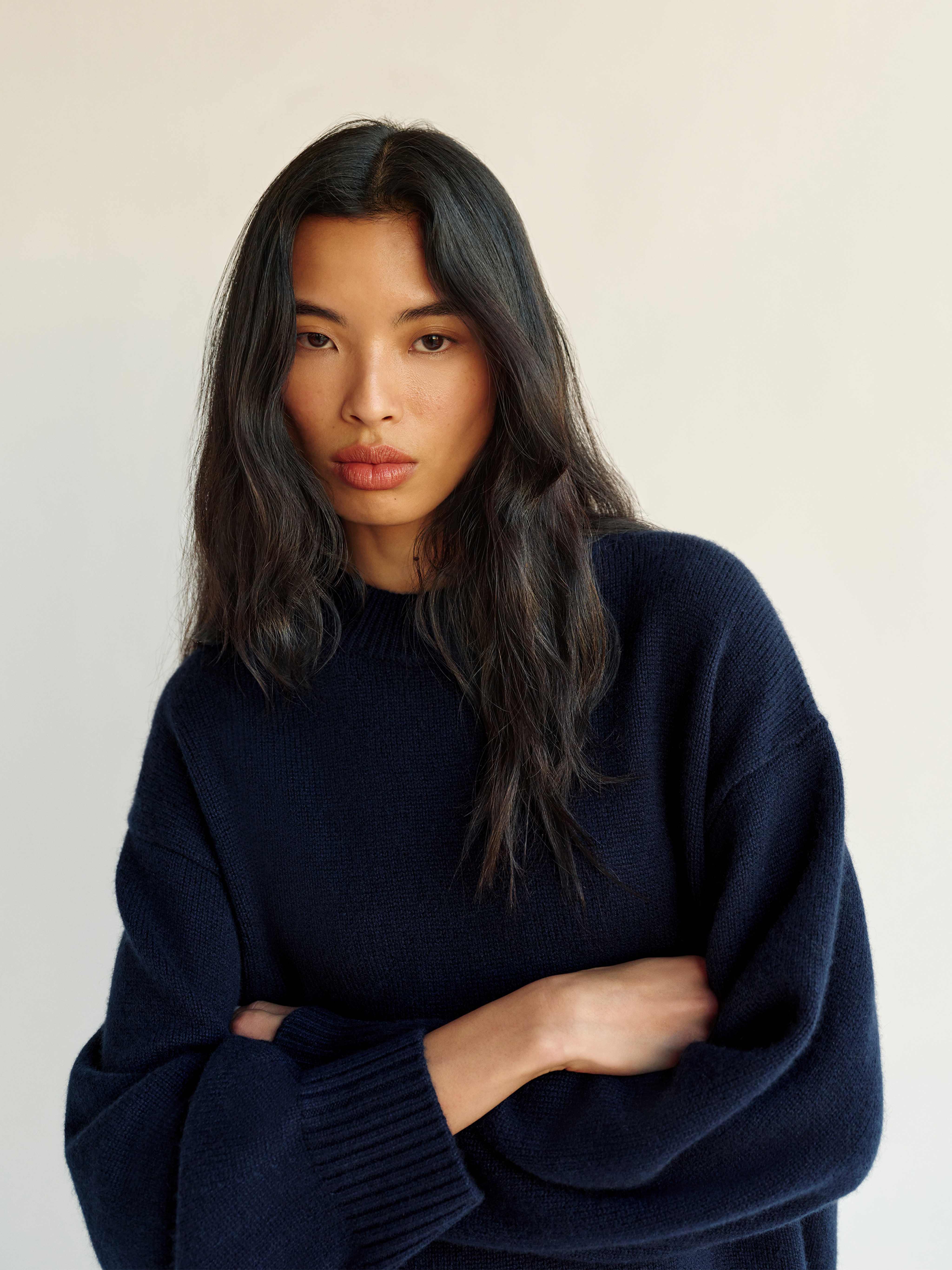 Cove Cashmere Oversized Crew, image 4 of 5